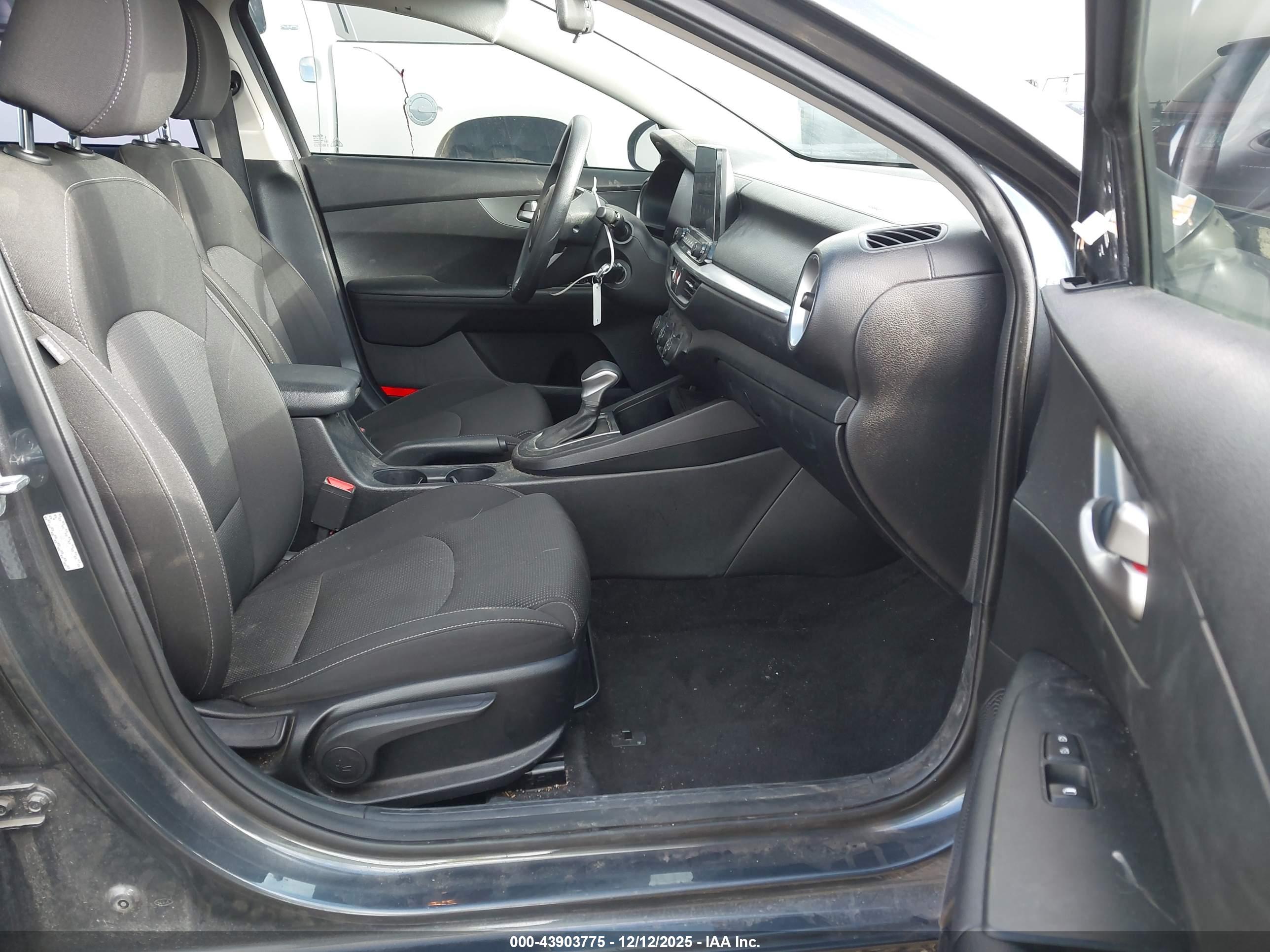 KIA FORTE image 5