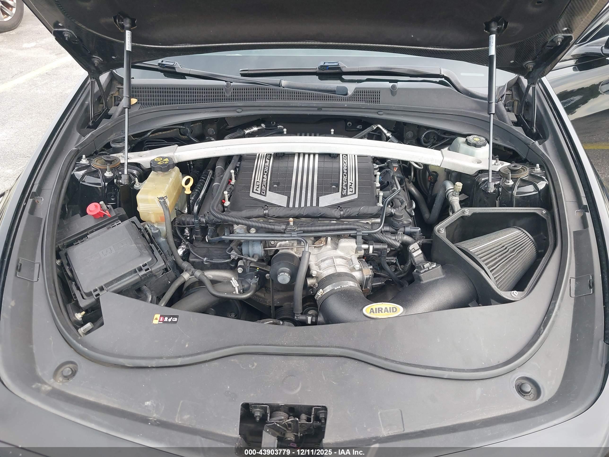CADILLAC CTS-V image 10