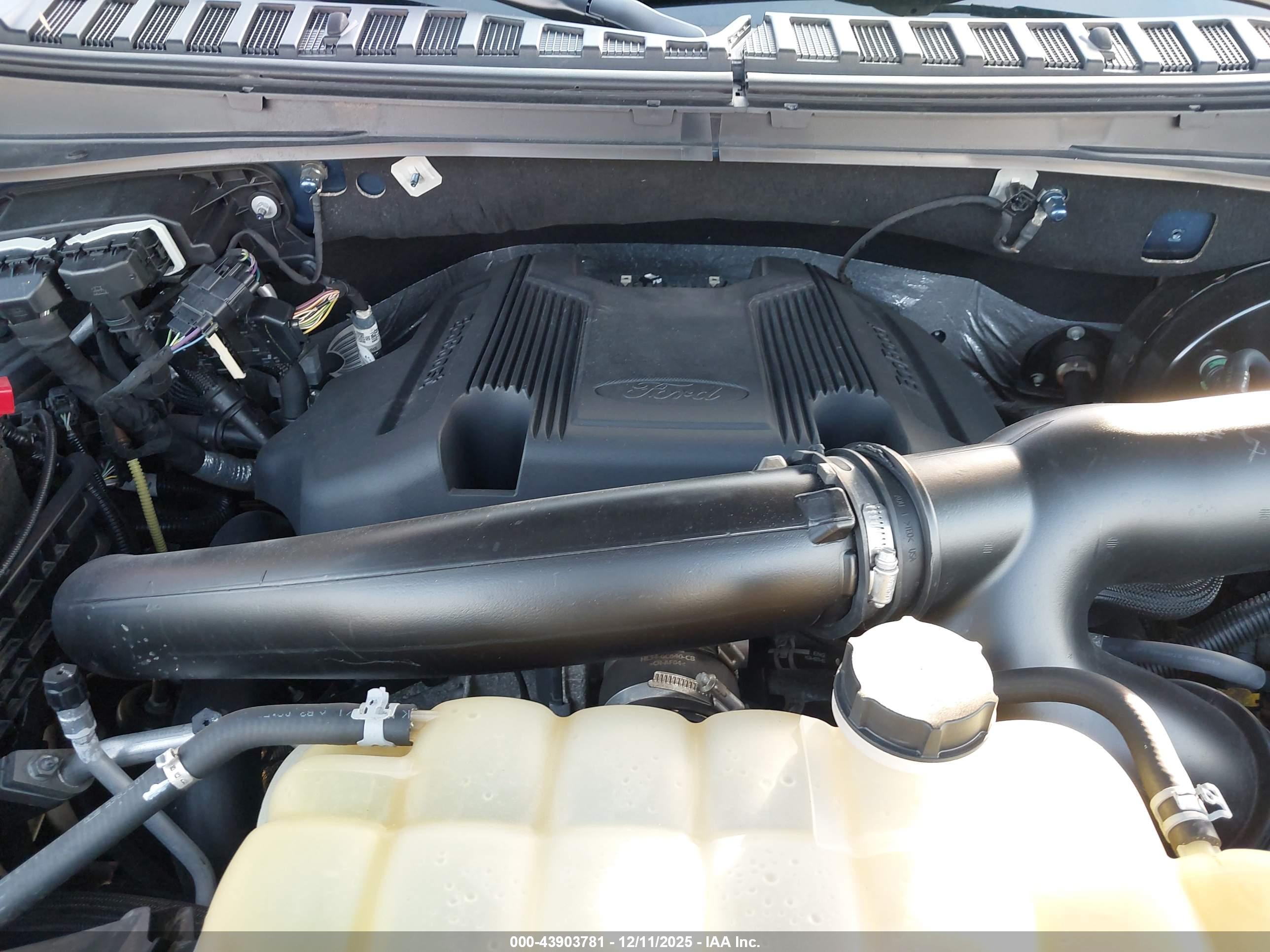FORD EXPEDITION image 10
