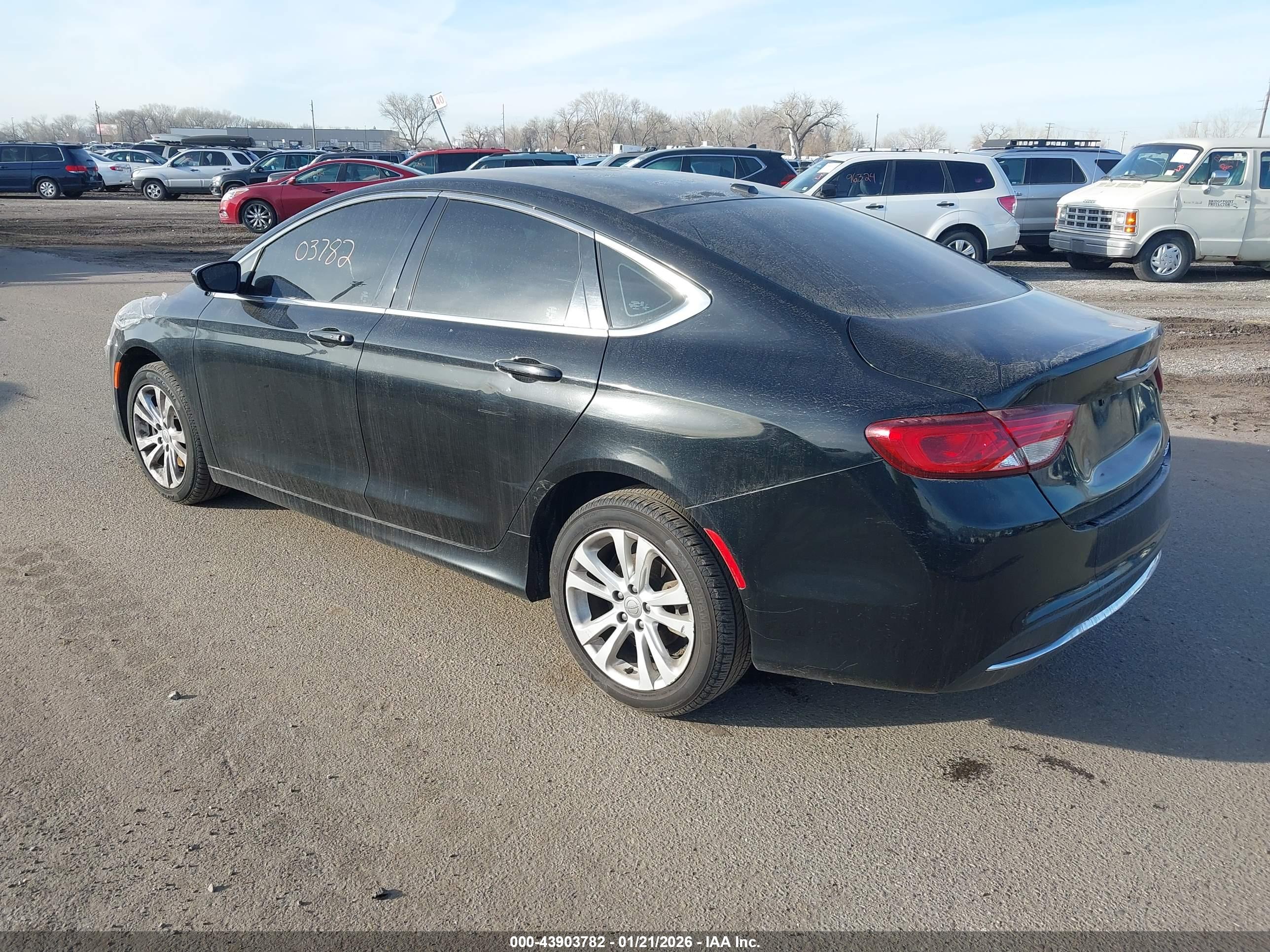 CHRYSLER 200 image 3