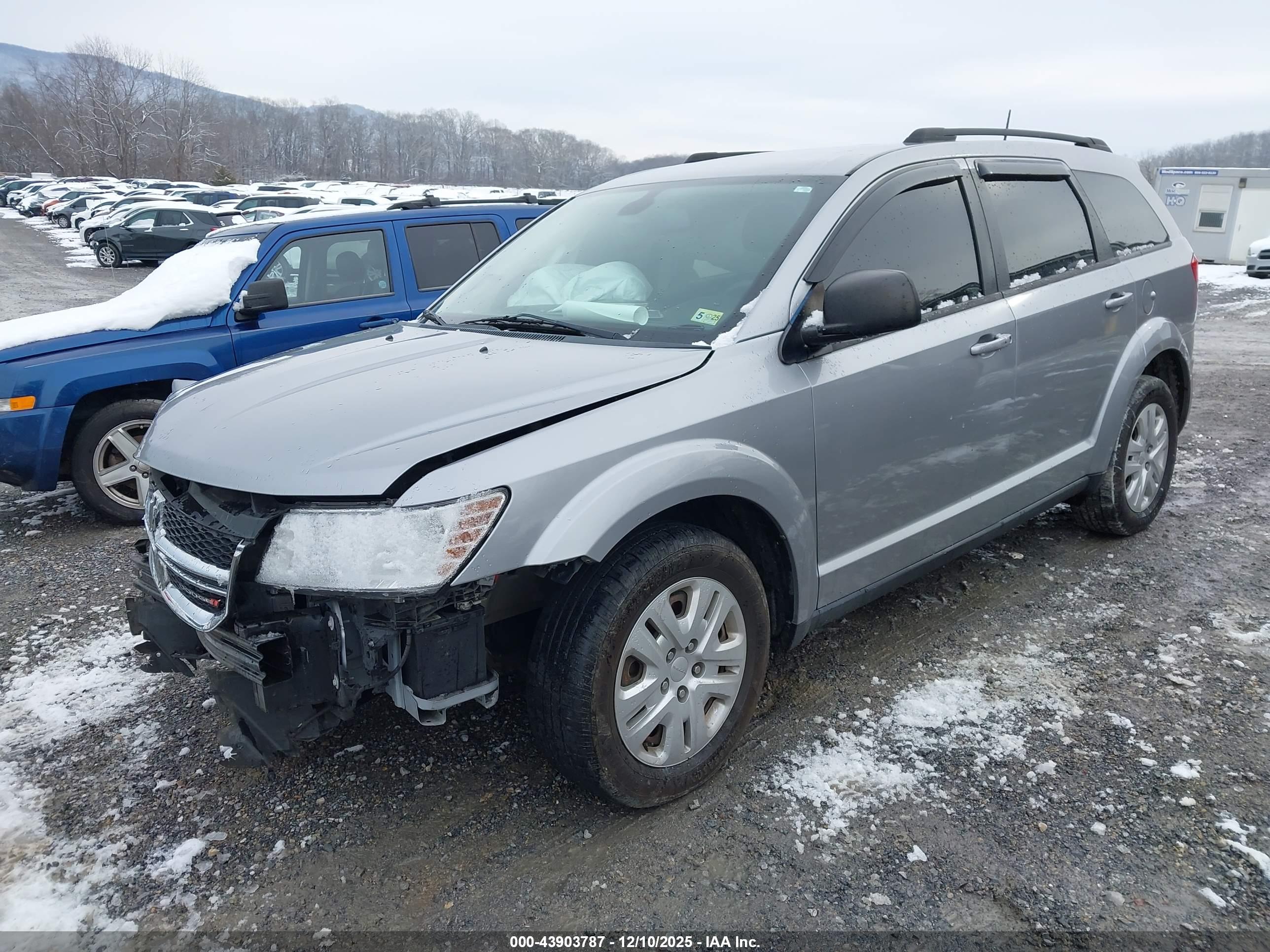 DODGE JOURNEY image 2