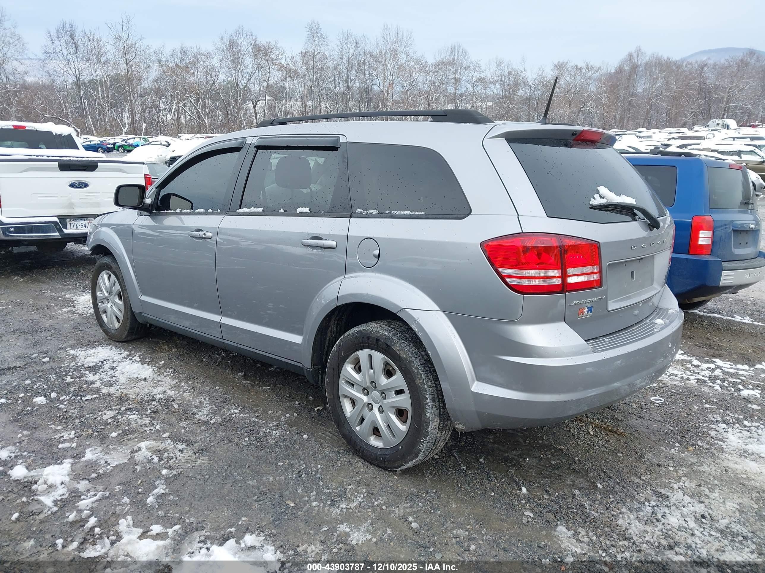 DODGE JOURNEY image 3