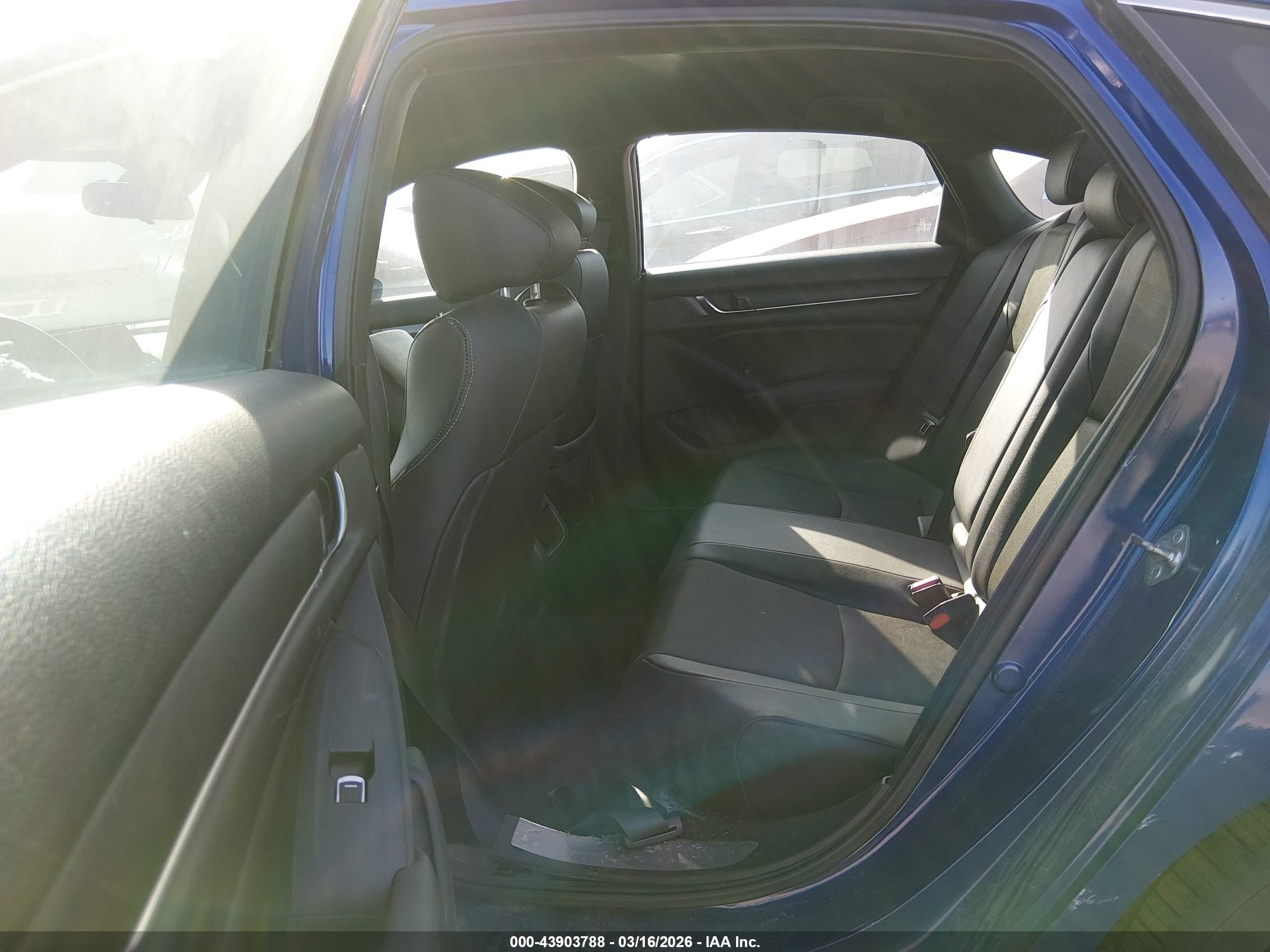 HONDA ACCORD image 8