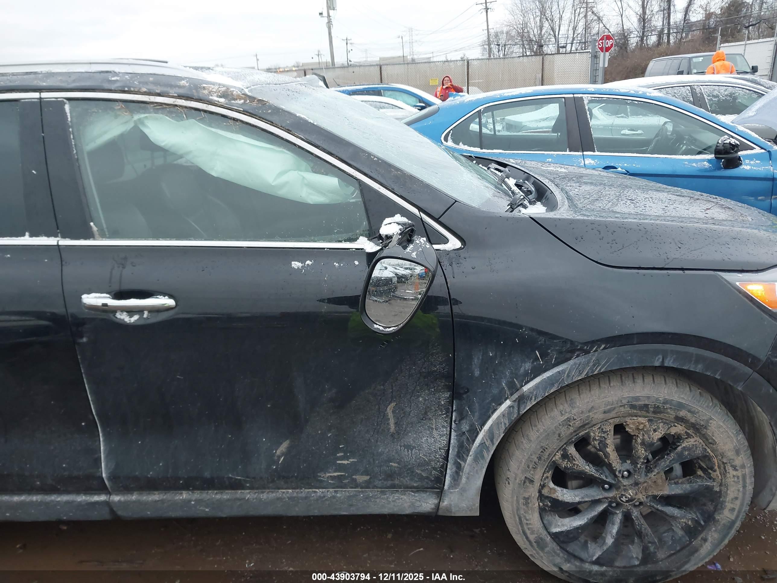 KIA SORENTO image 6
