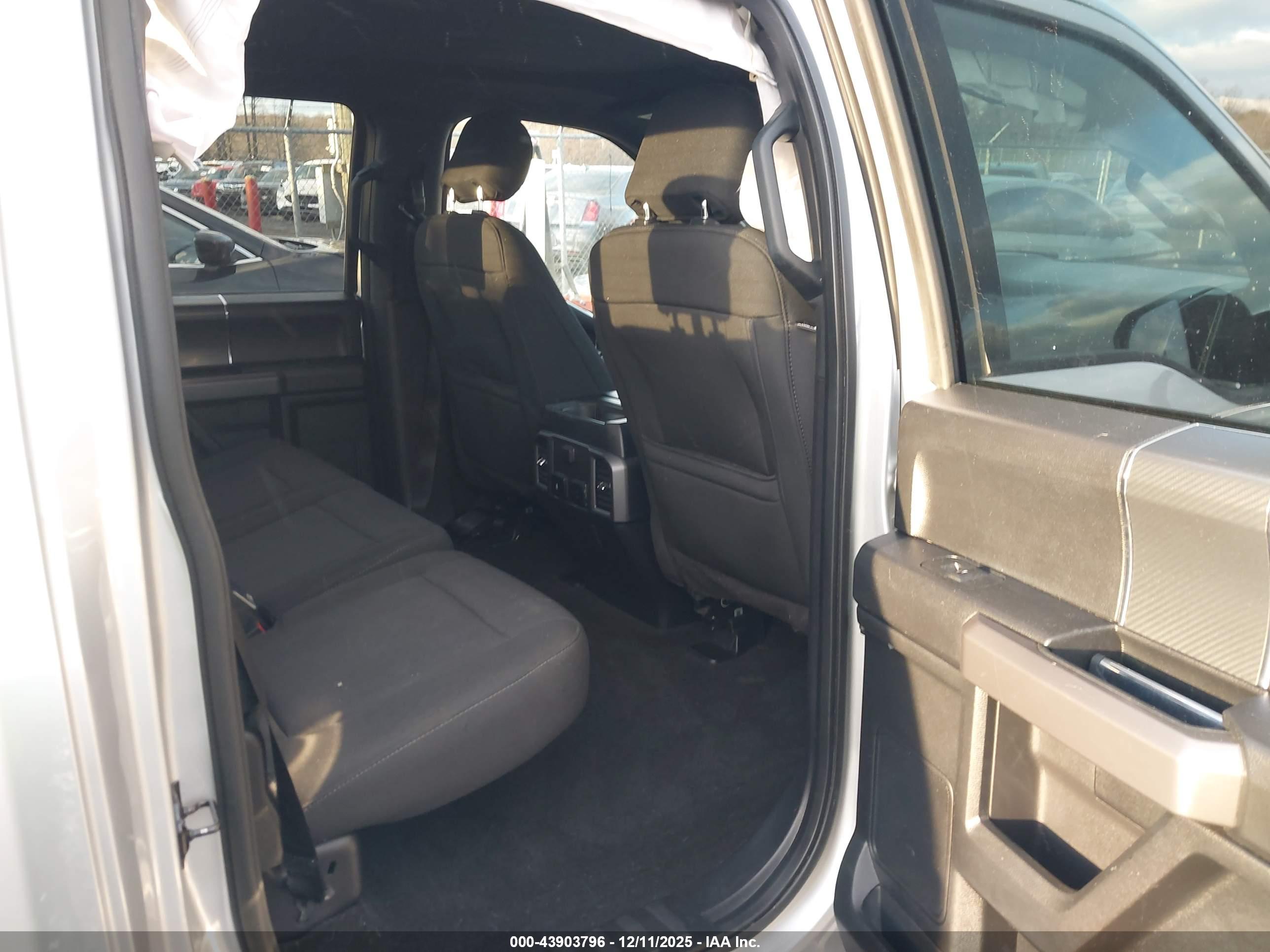 FORD F-150 image 8