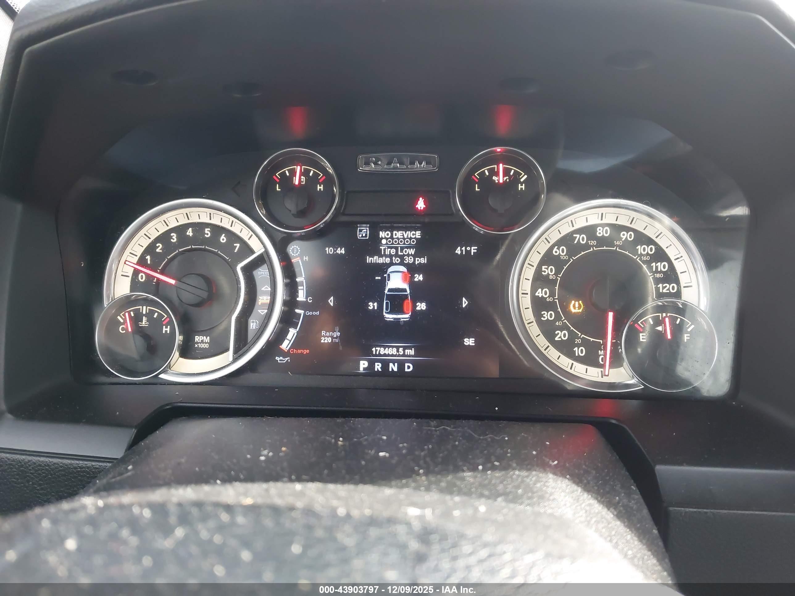 RAM 1500 image 7