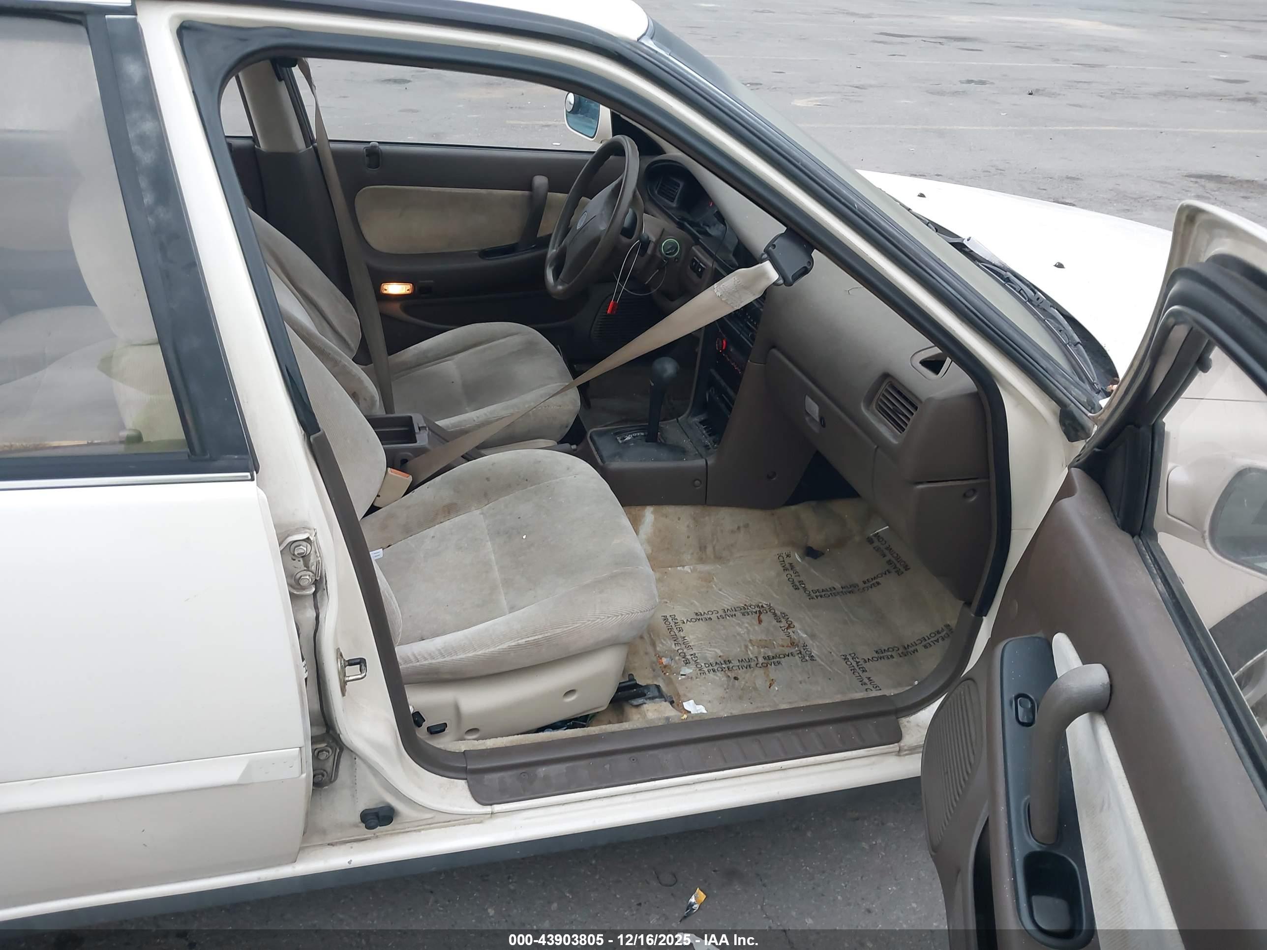 NISSAN MAXIMA image 5