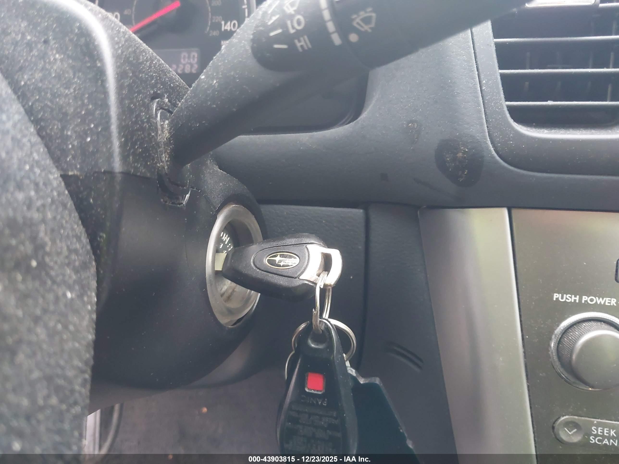 SUBARU LEGACY image 11