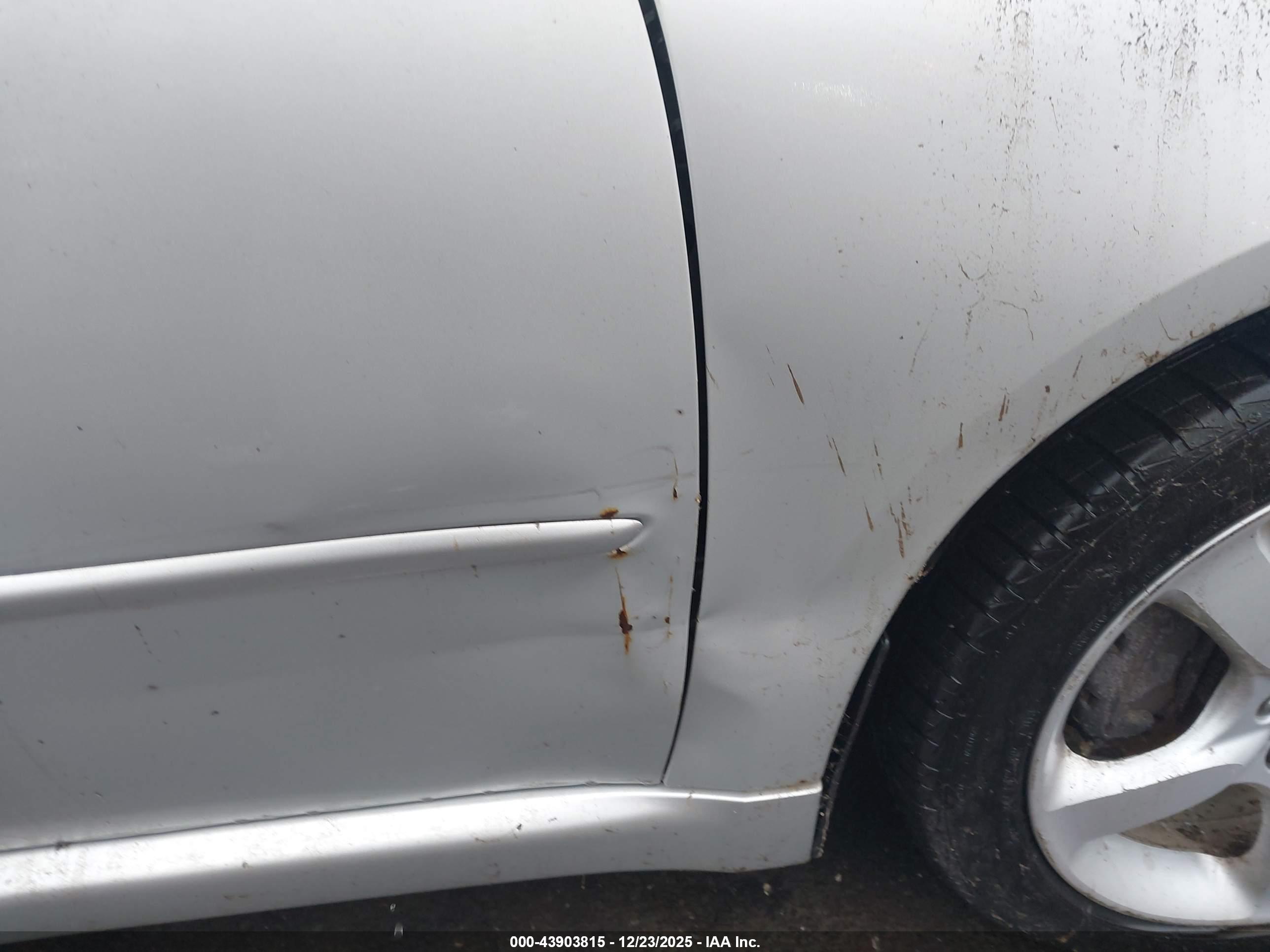SUBARU LEGACY image 6
