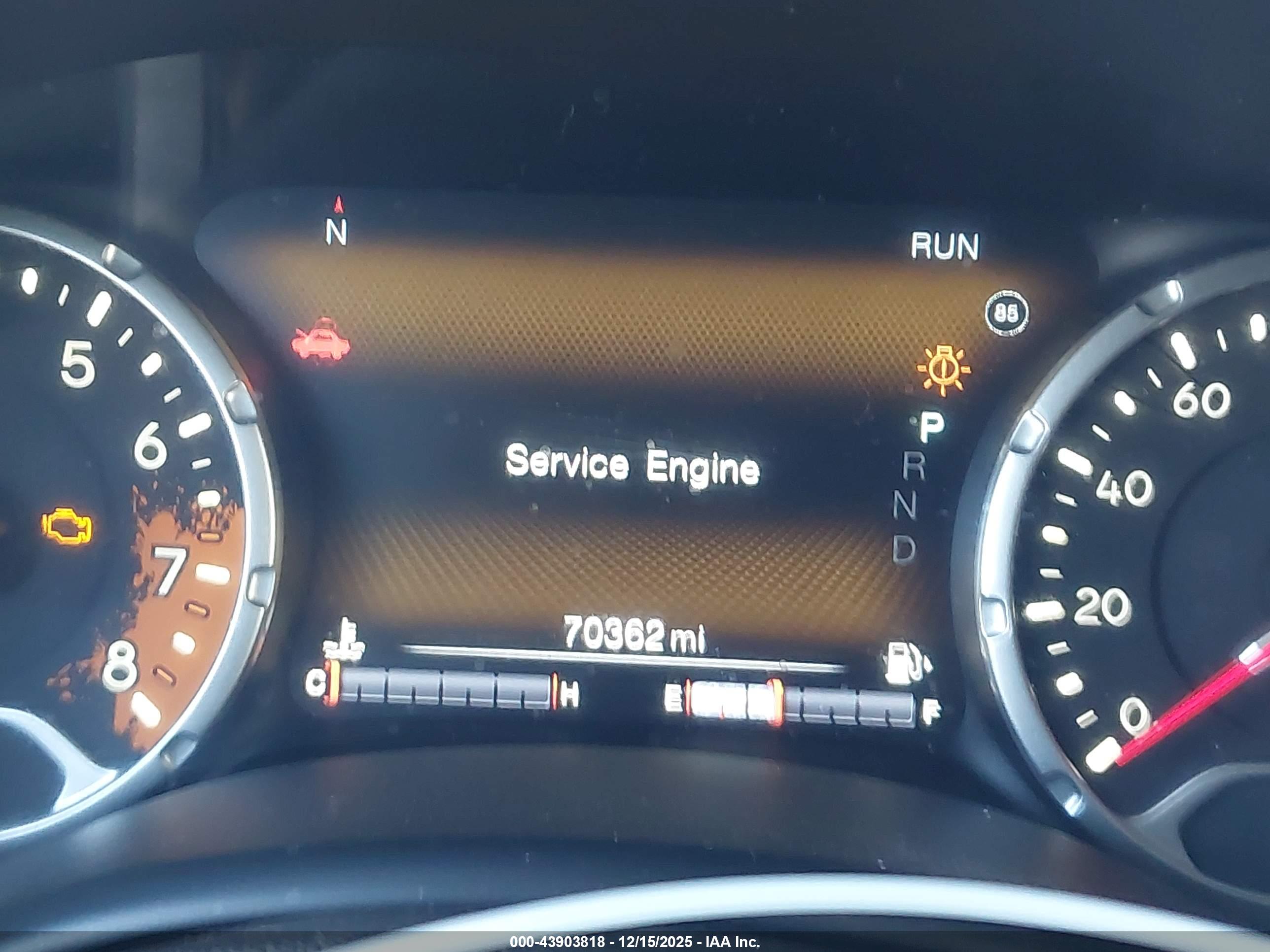 JEEP RENEGADE image 7