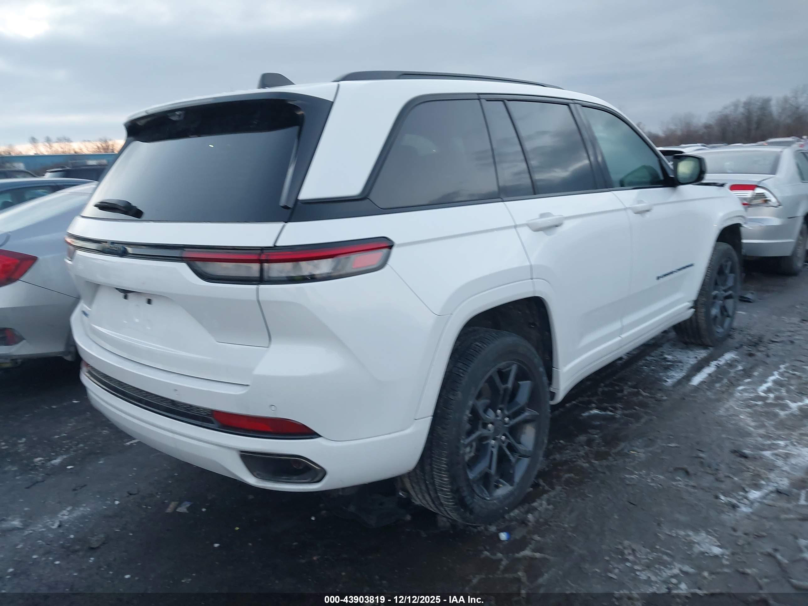 JEEP GRAND image 4