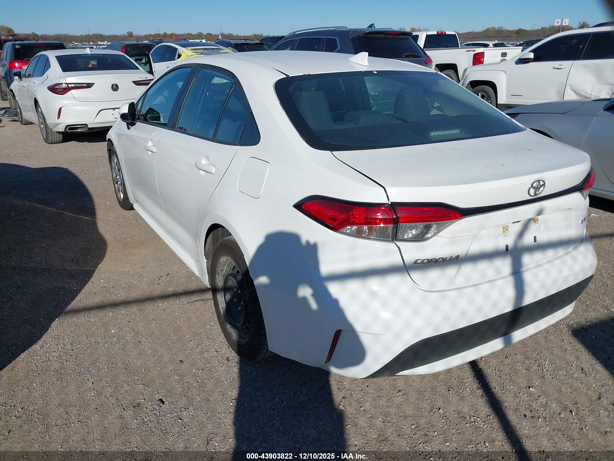 TOYOTA COROLLA image 3