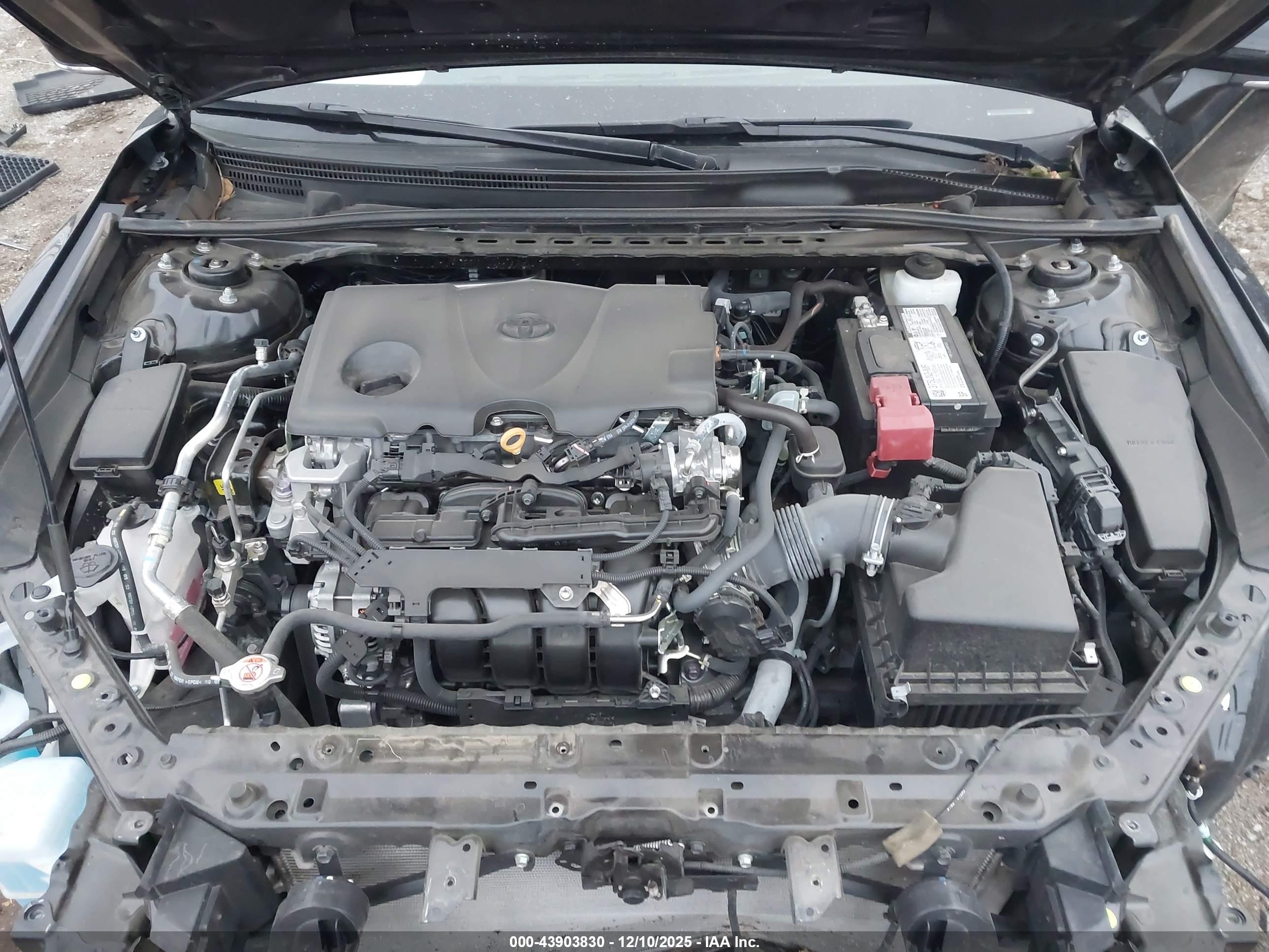 TOYOTA CAMRY image 10