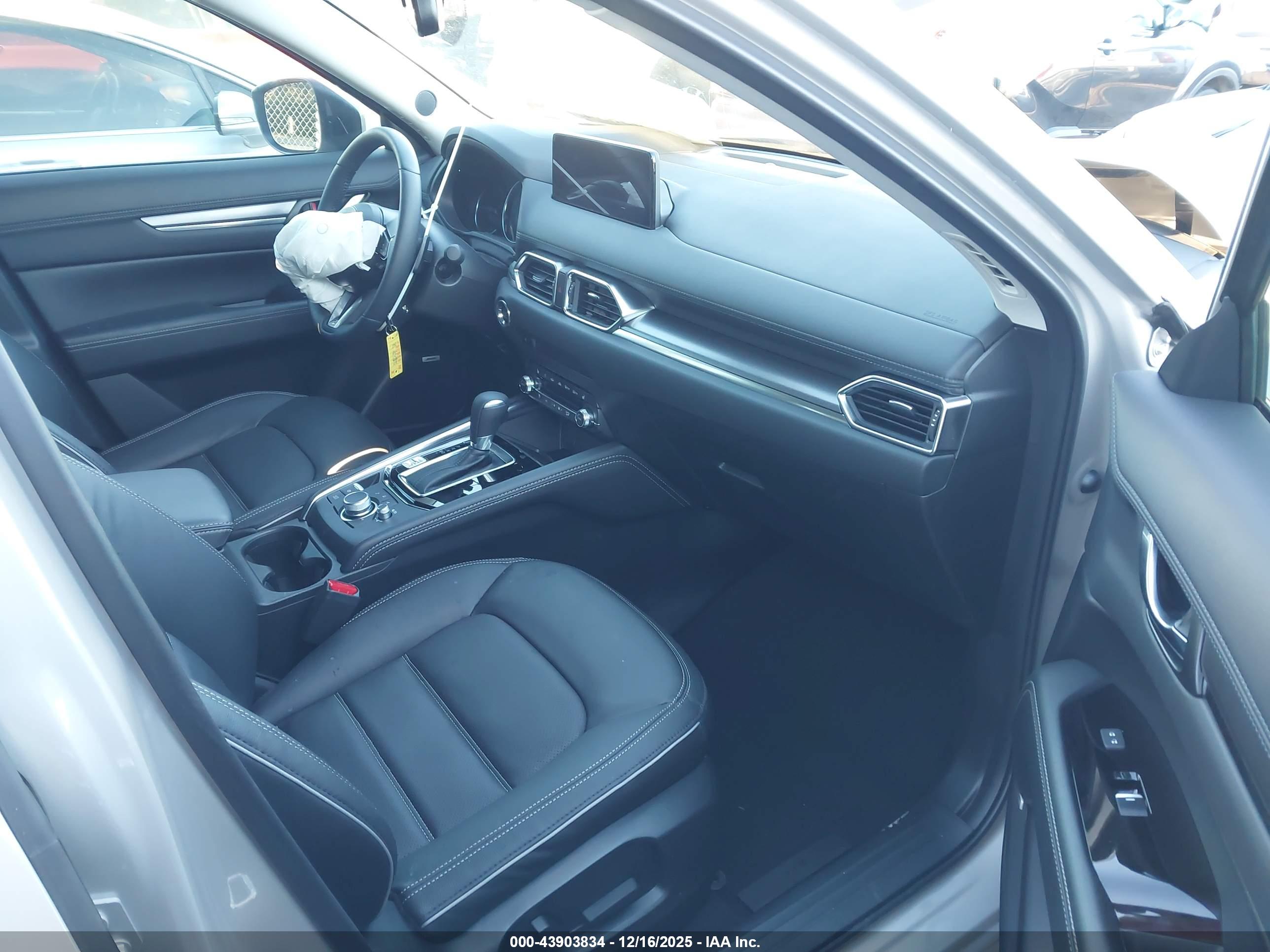MAZDA CX-5 image 5