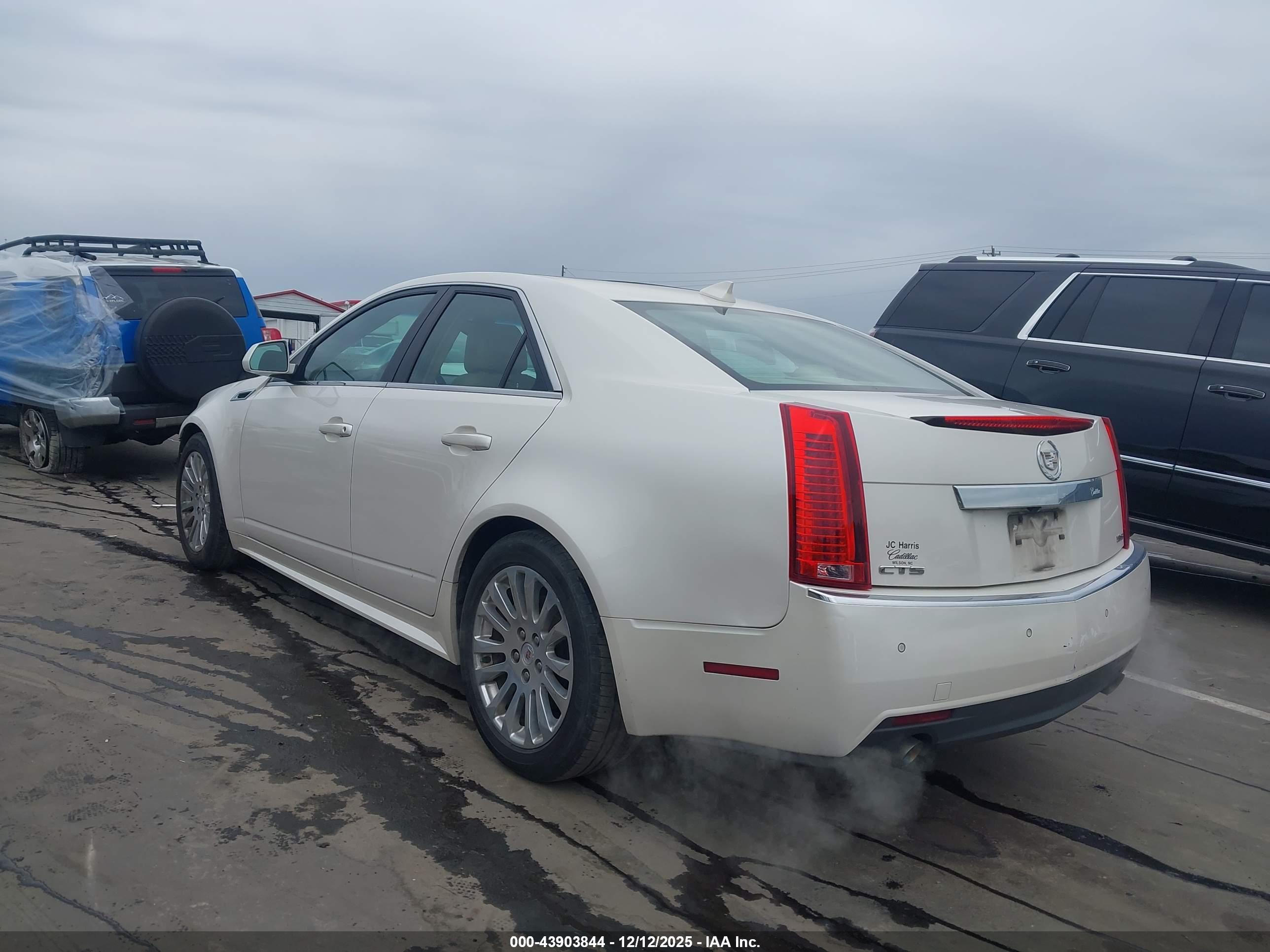 CADILLAC CTS image 3