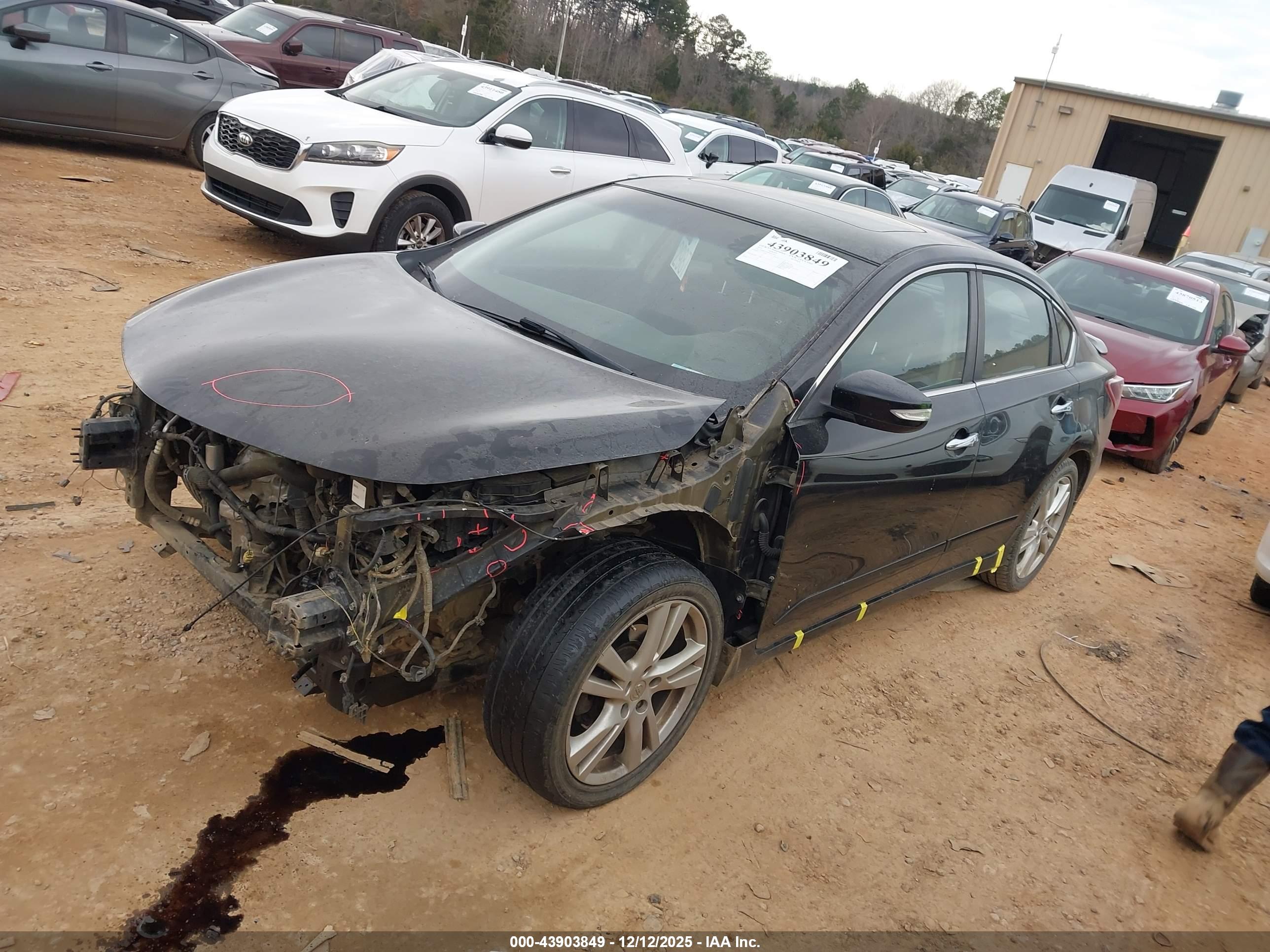 NISSAN ALTIMA image 2