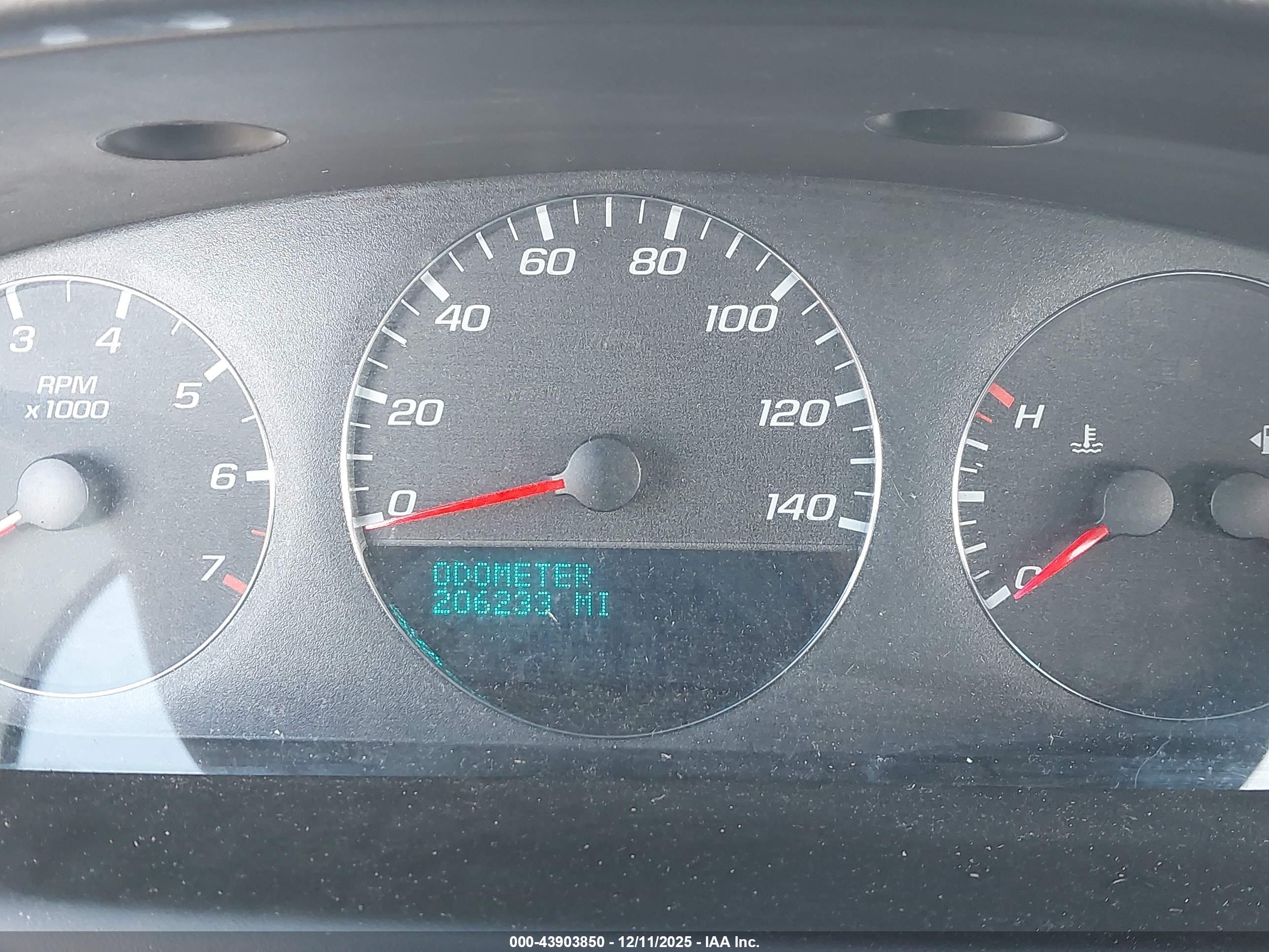 CHEVROLET IMPALA image 7