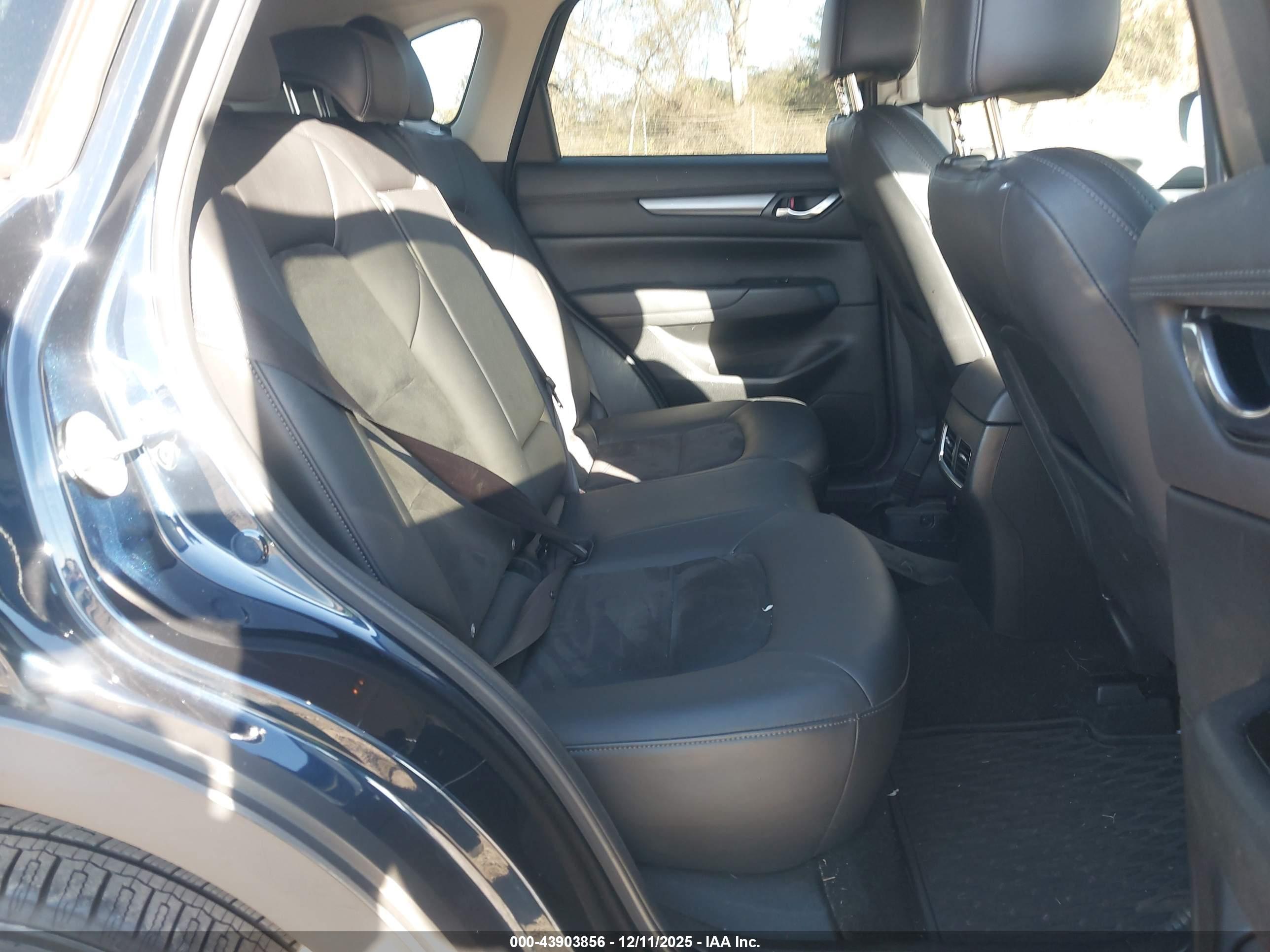 MAZDA CX-5 image 8