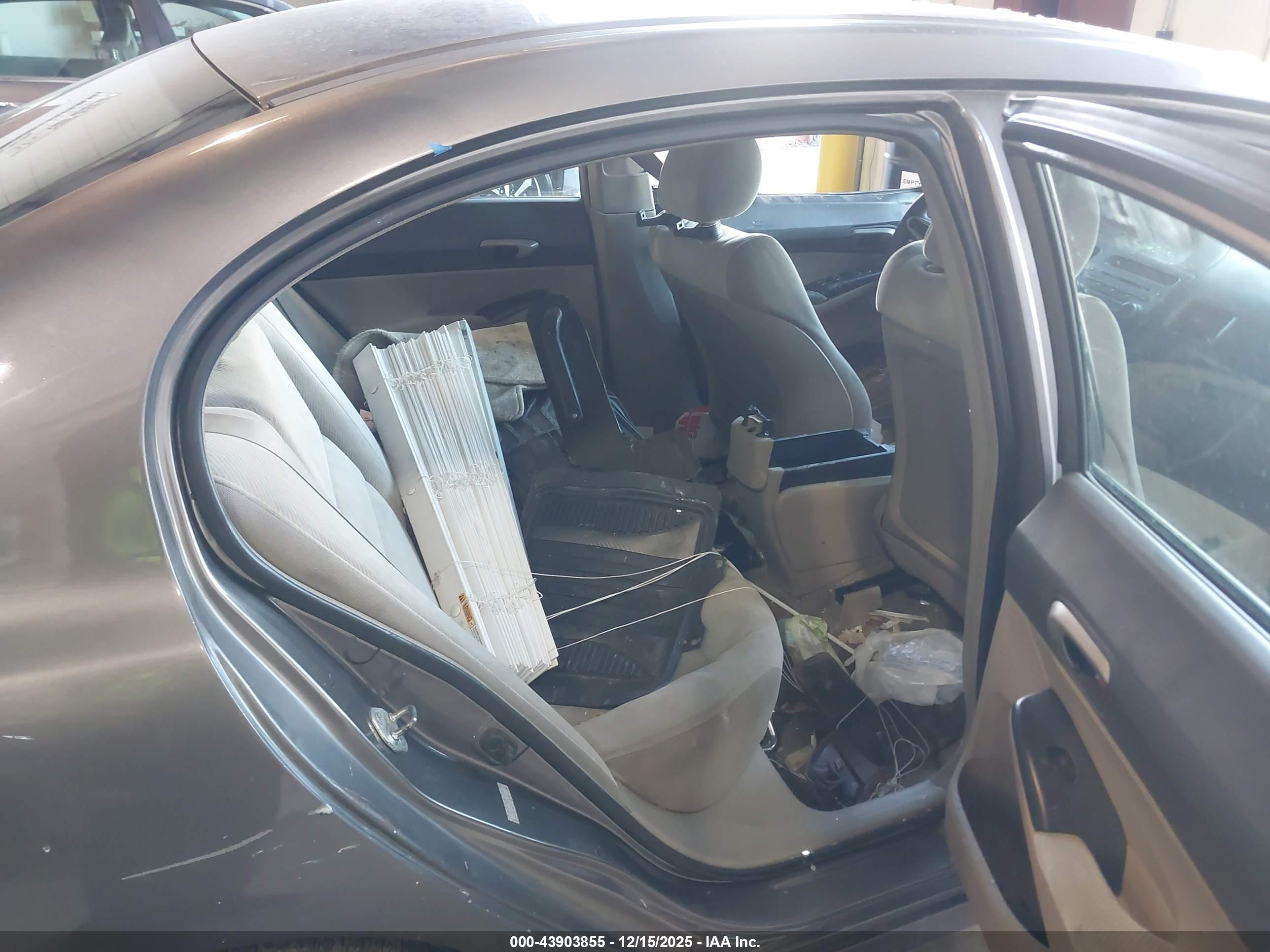 HONDA CIVIC image 8