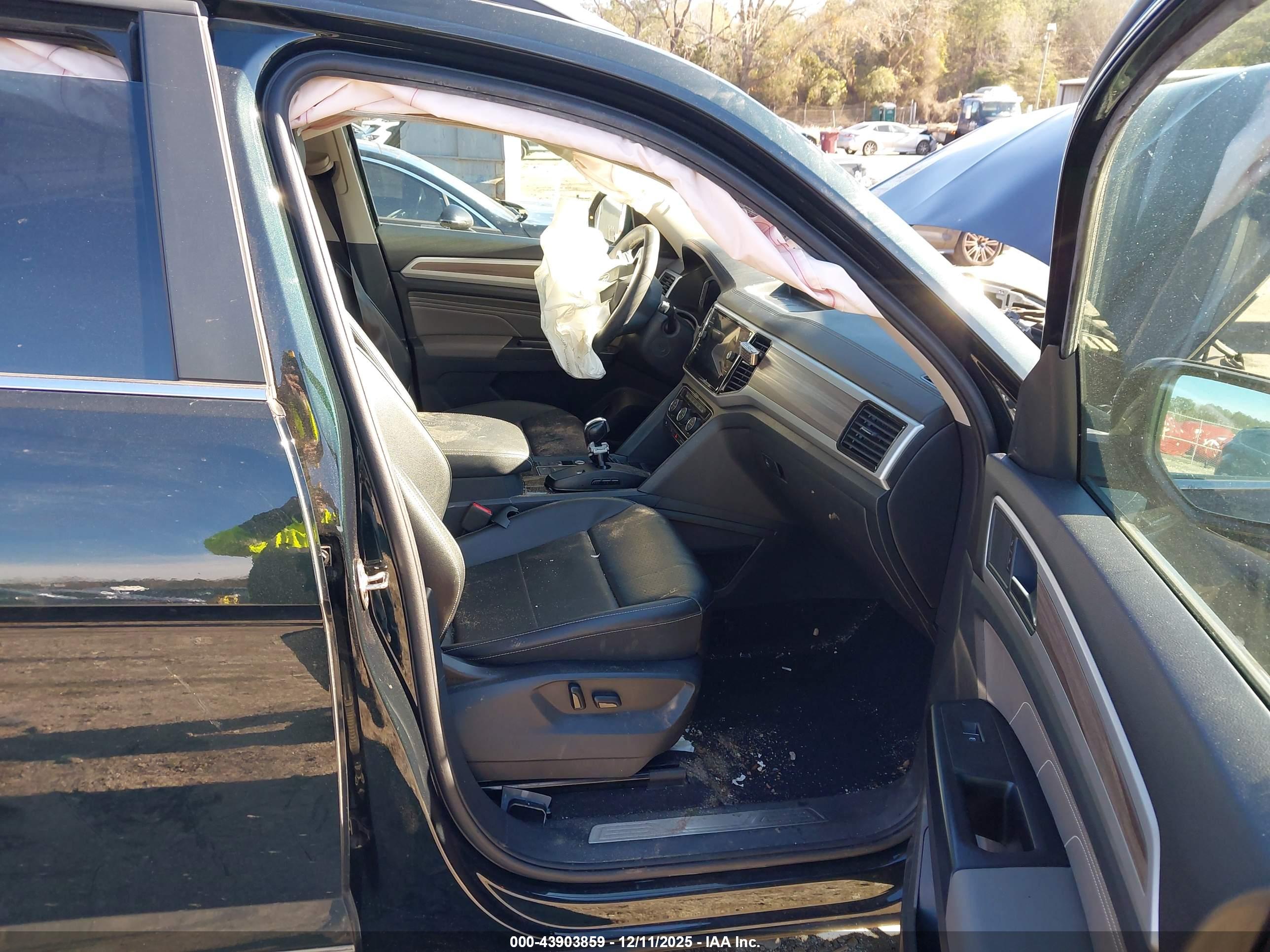 VOLKSWAGEN ATLAS image 5