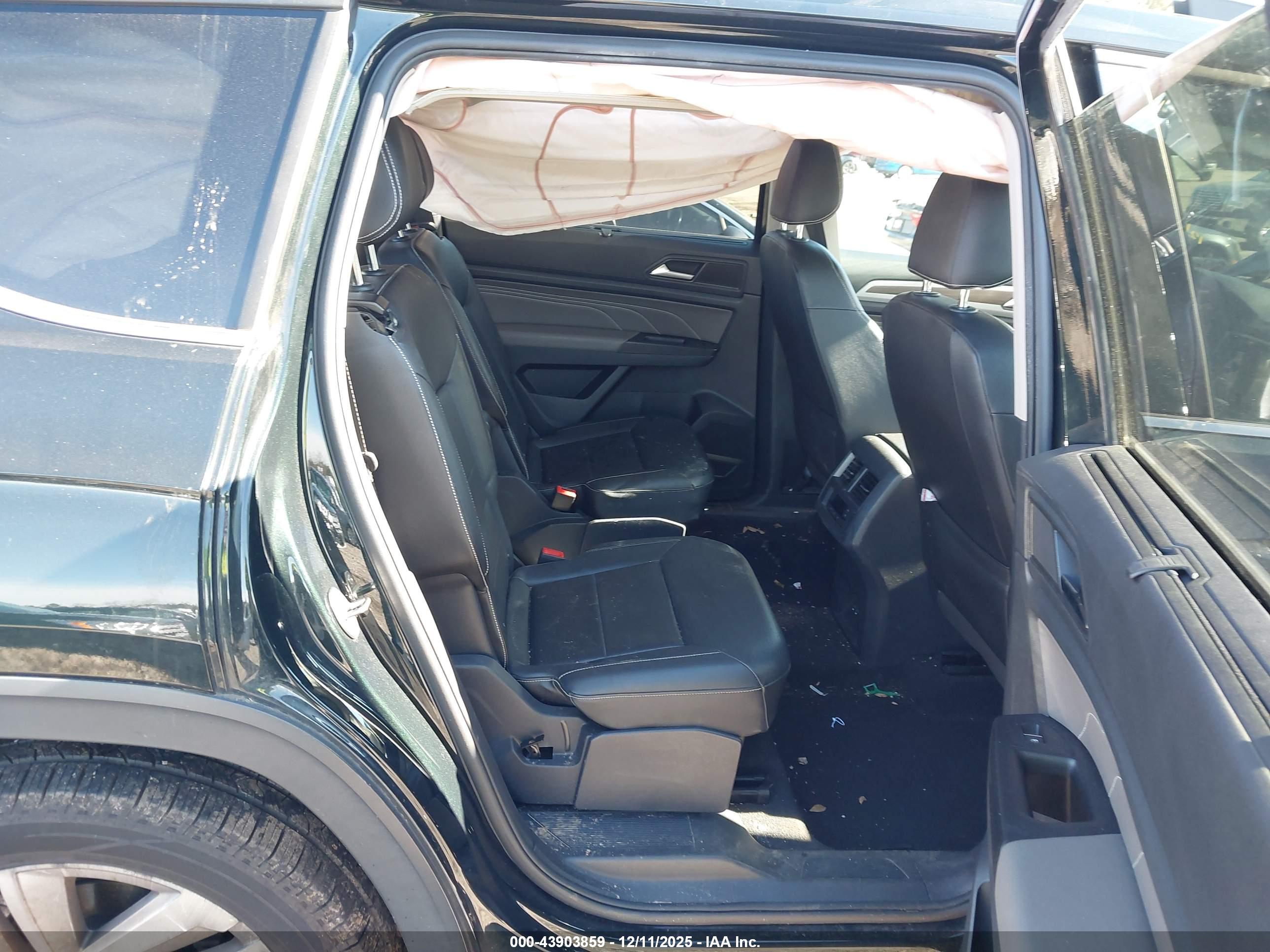 VOLKSWAGEN ATLAS image 8