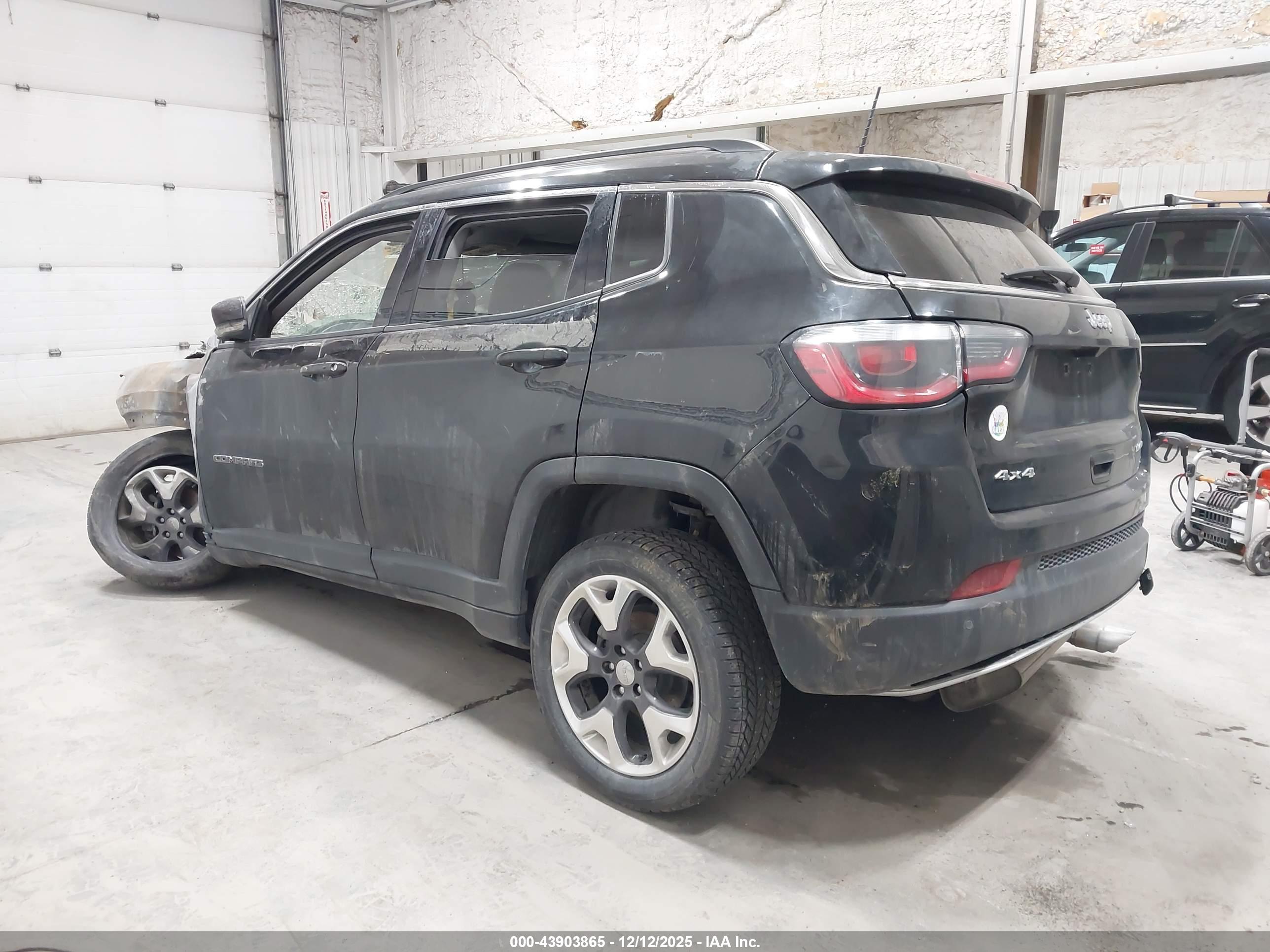 JEEP COMPASS image 3
