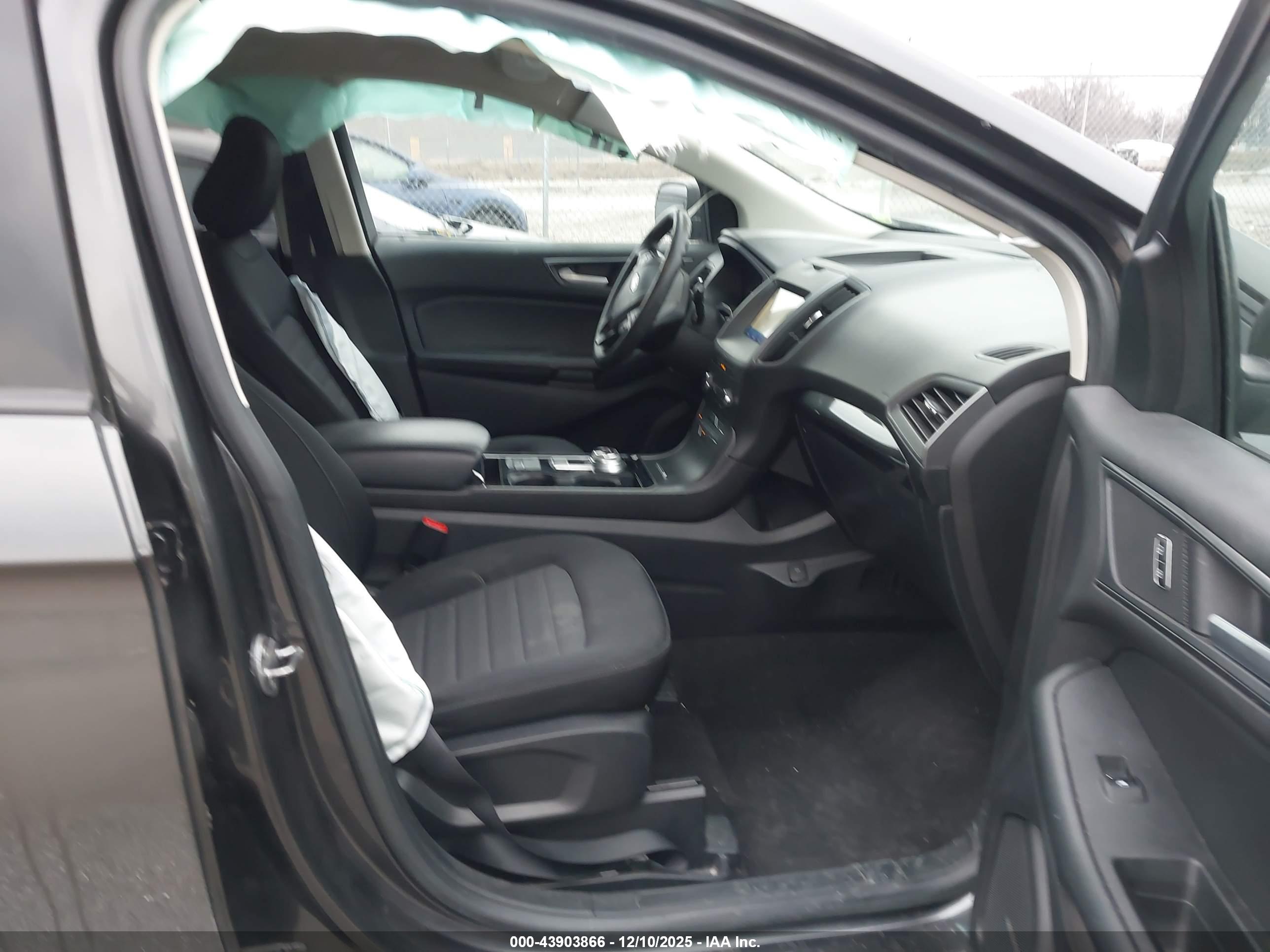 FORD EDGE image 5
