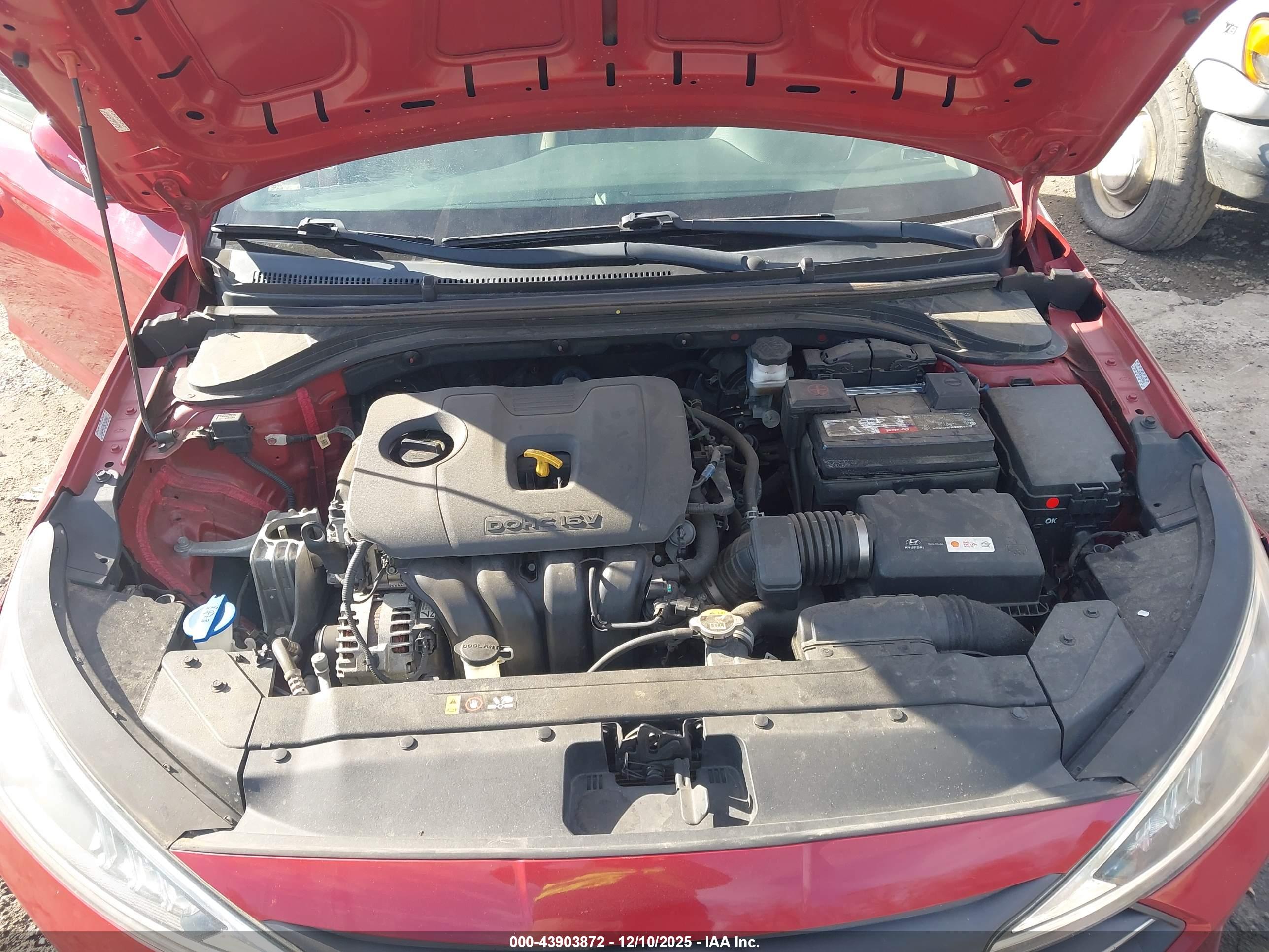 HYUNDAI ELANTRA image 10