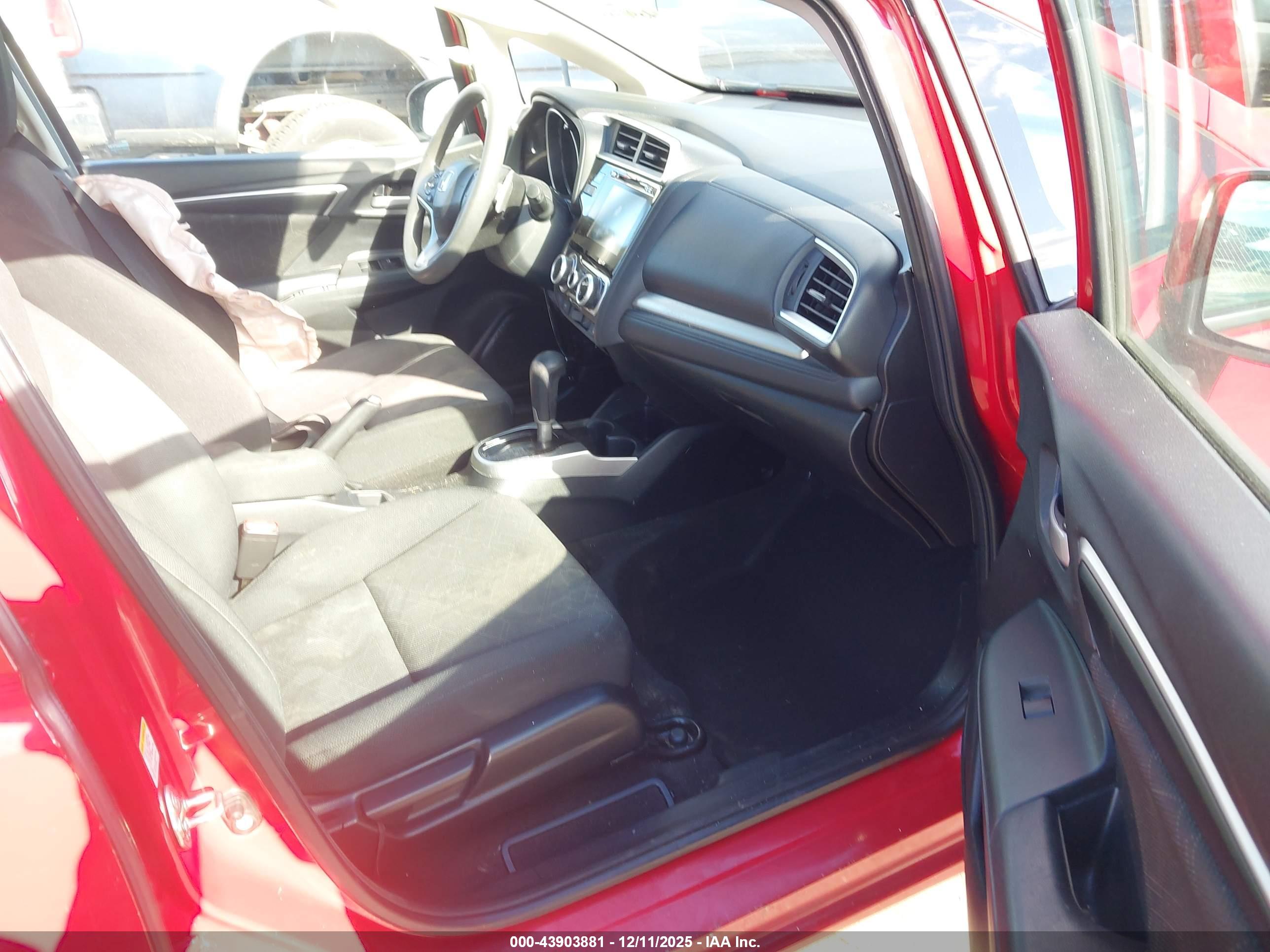 HONDA FIT image 5