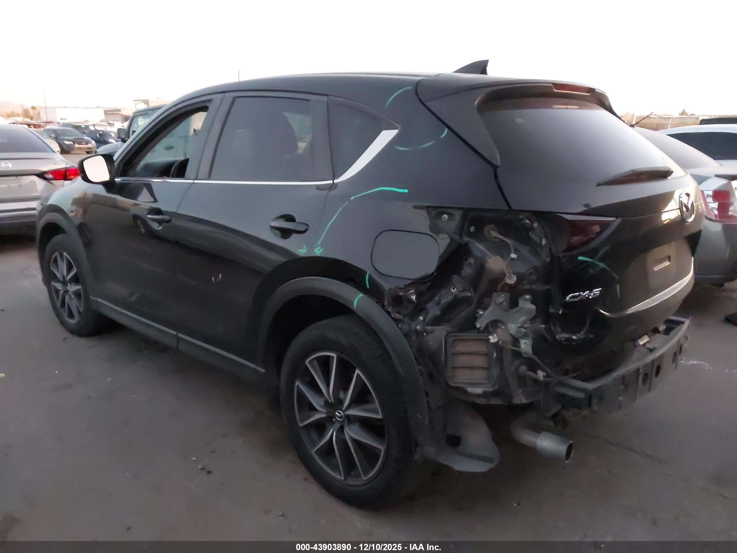 MAZDA CX-5 image 3