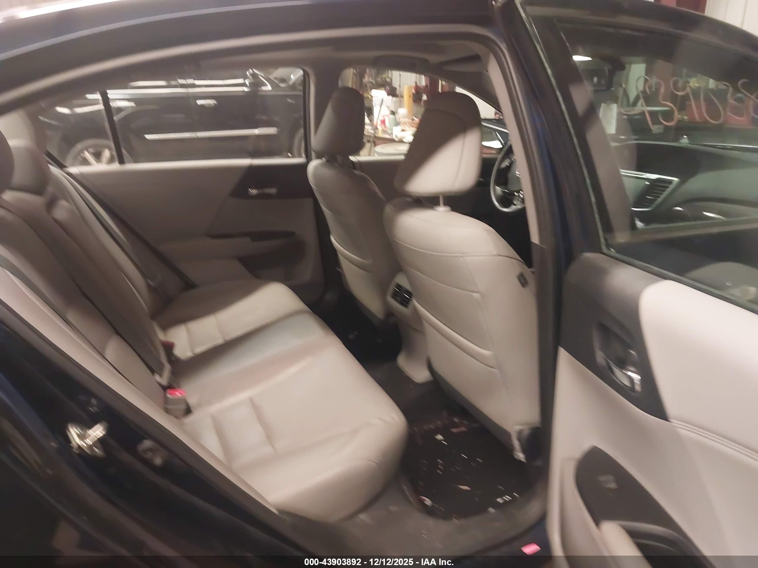 HONDA ACCORD image 8