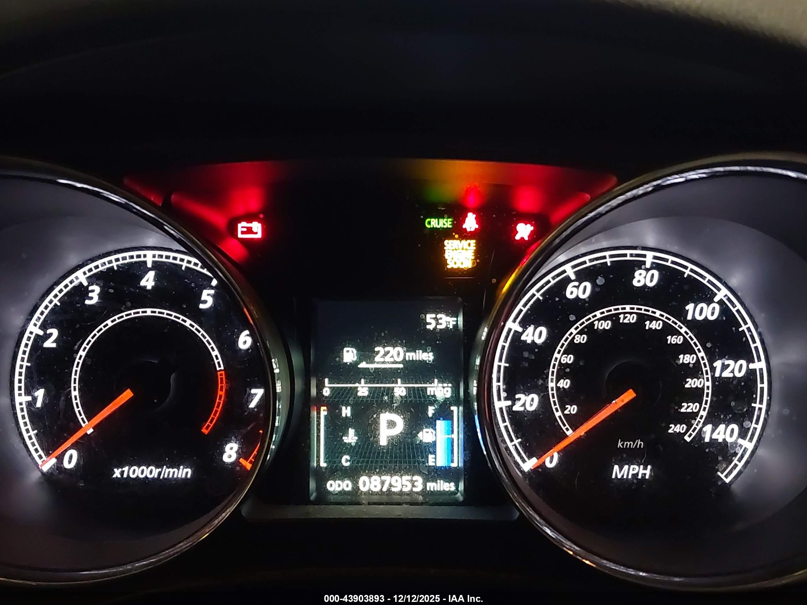 MITSUBISHI OUTLANDER image 7