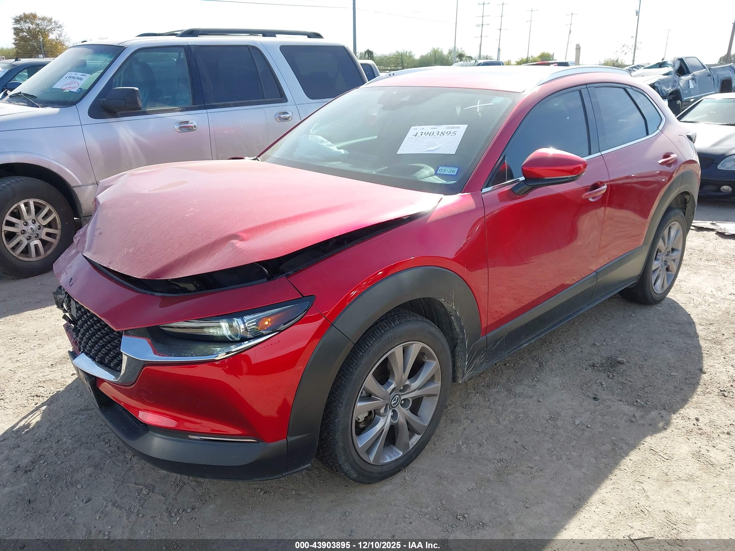 MAZDA CX-30 image 2