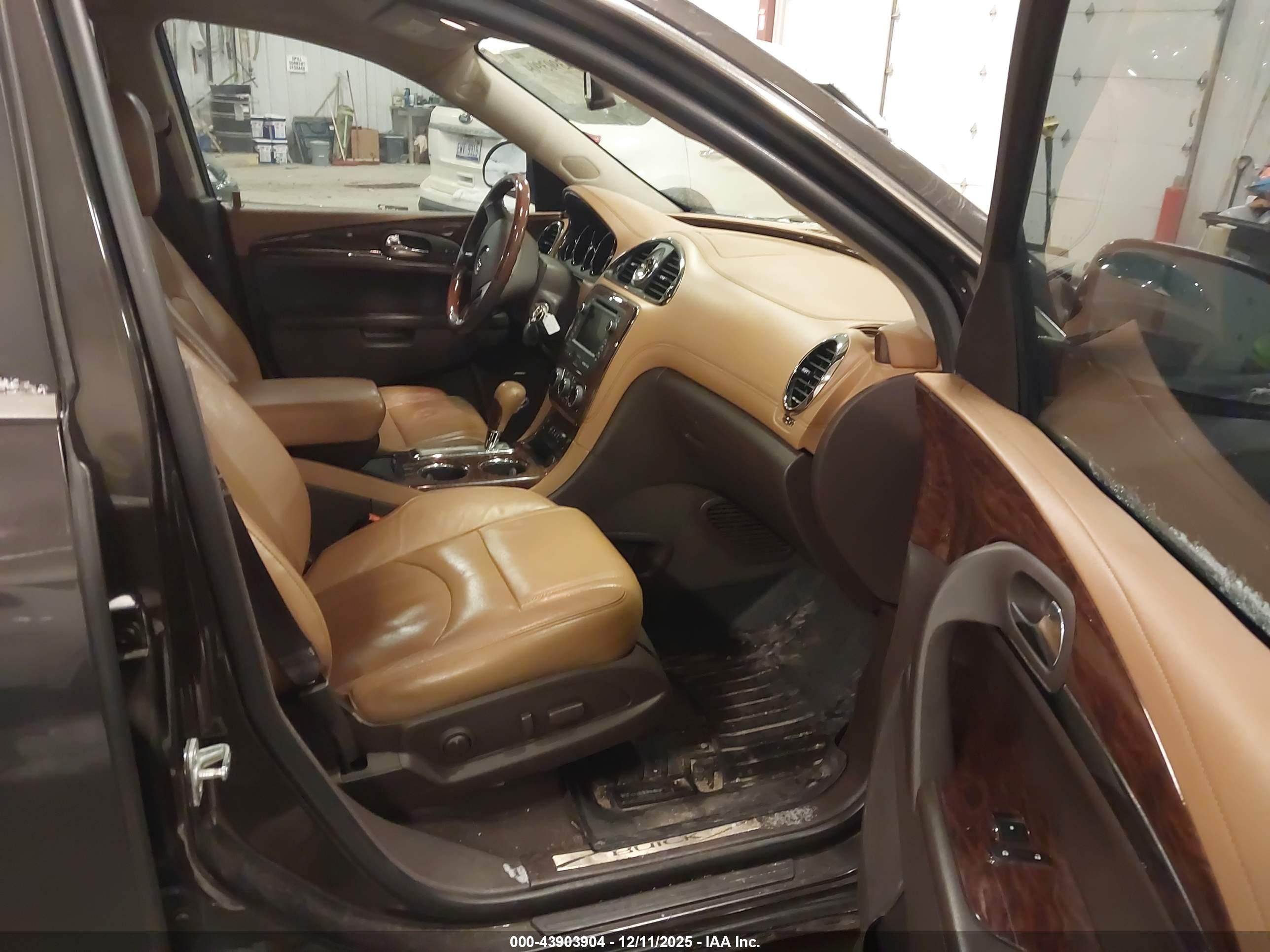 BUICK ENCLAVE image 5