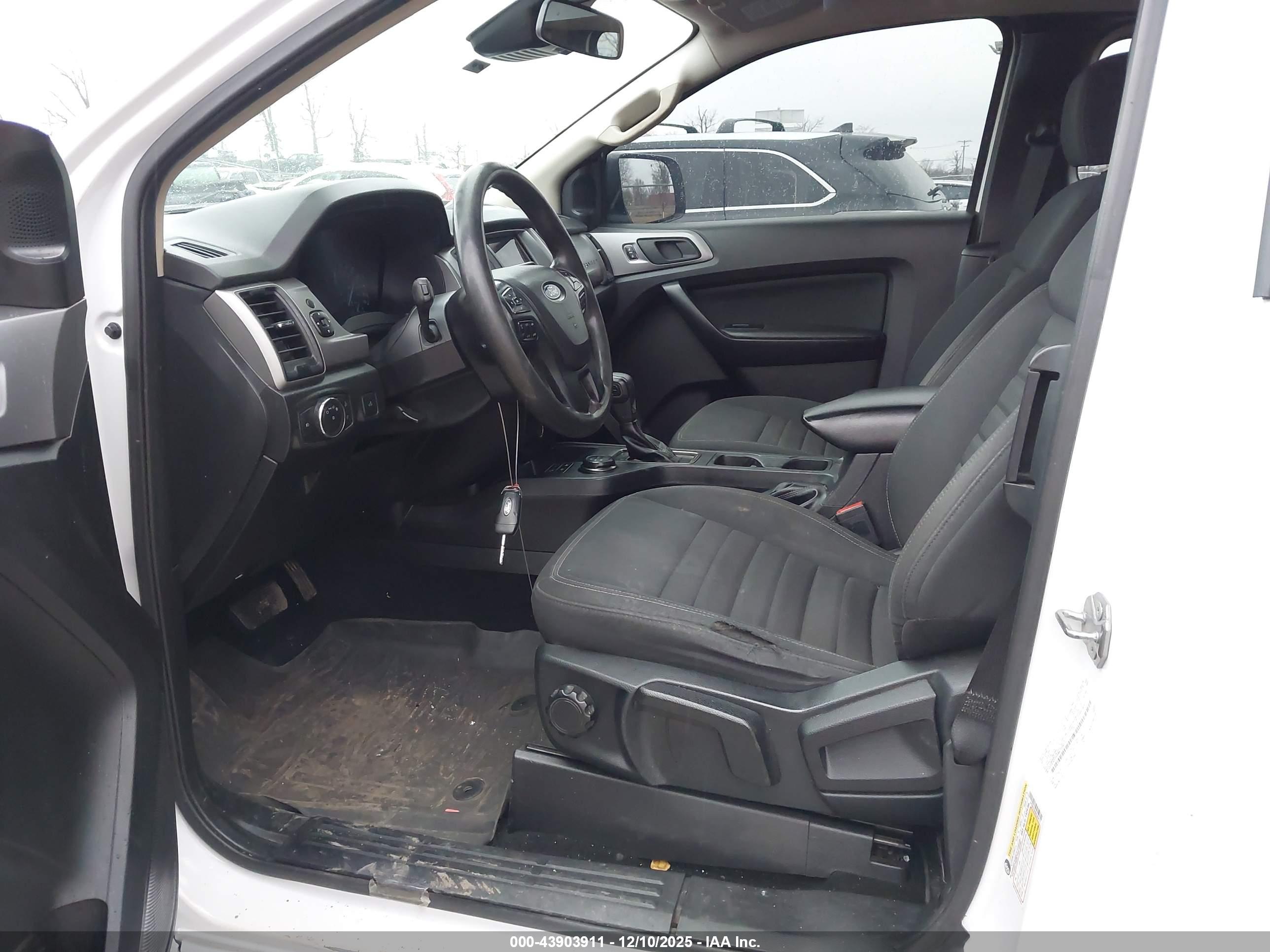 FORD RANGER image 5