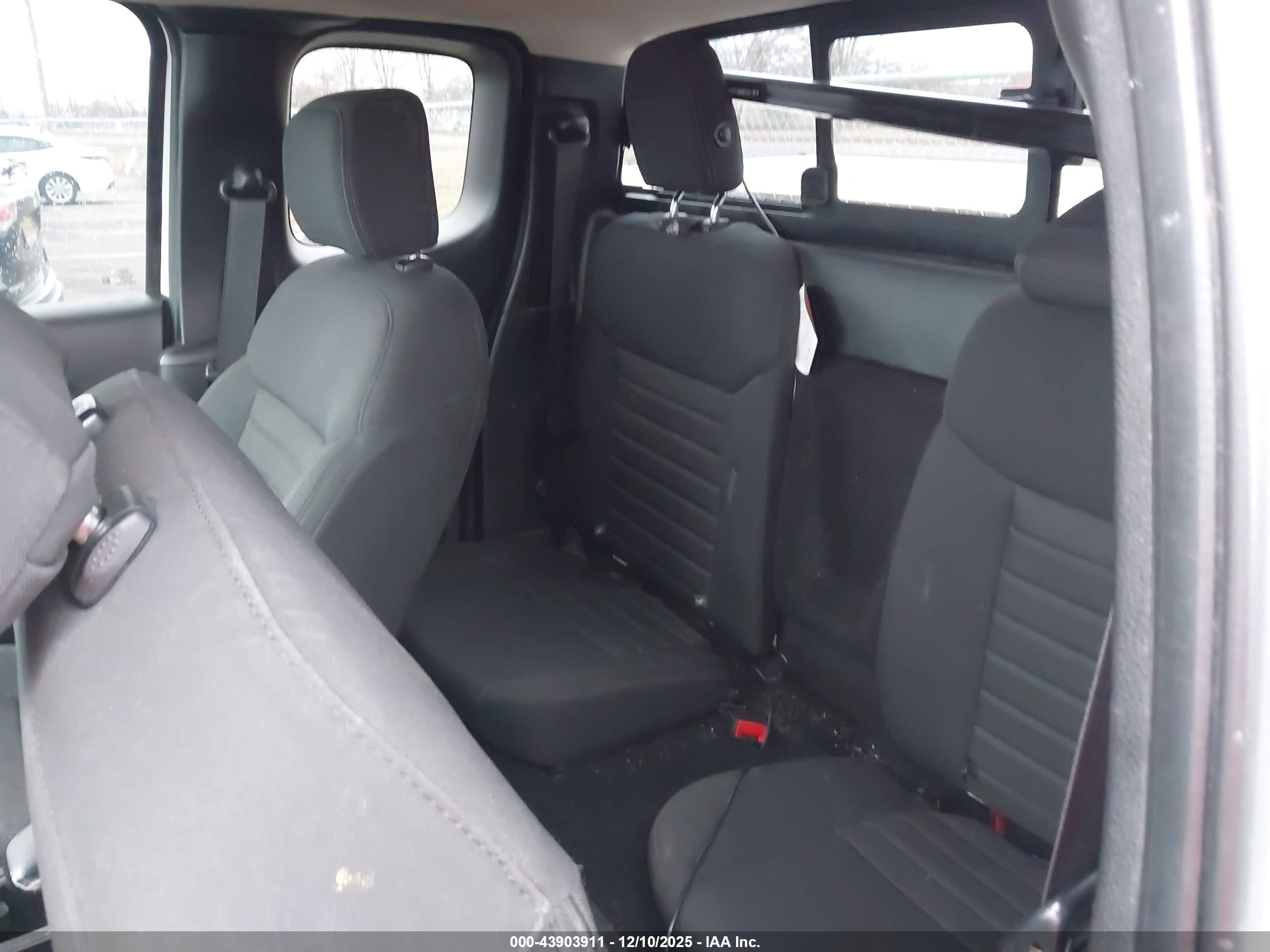 FORD RANGER image 8