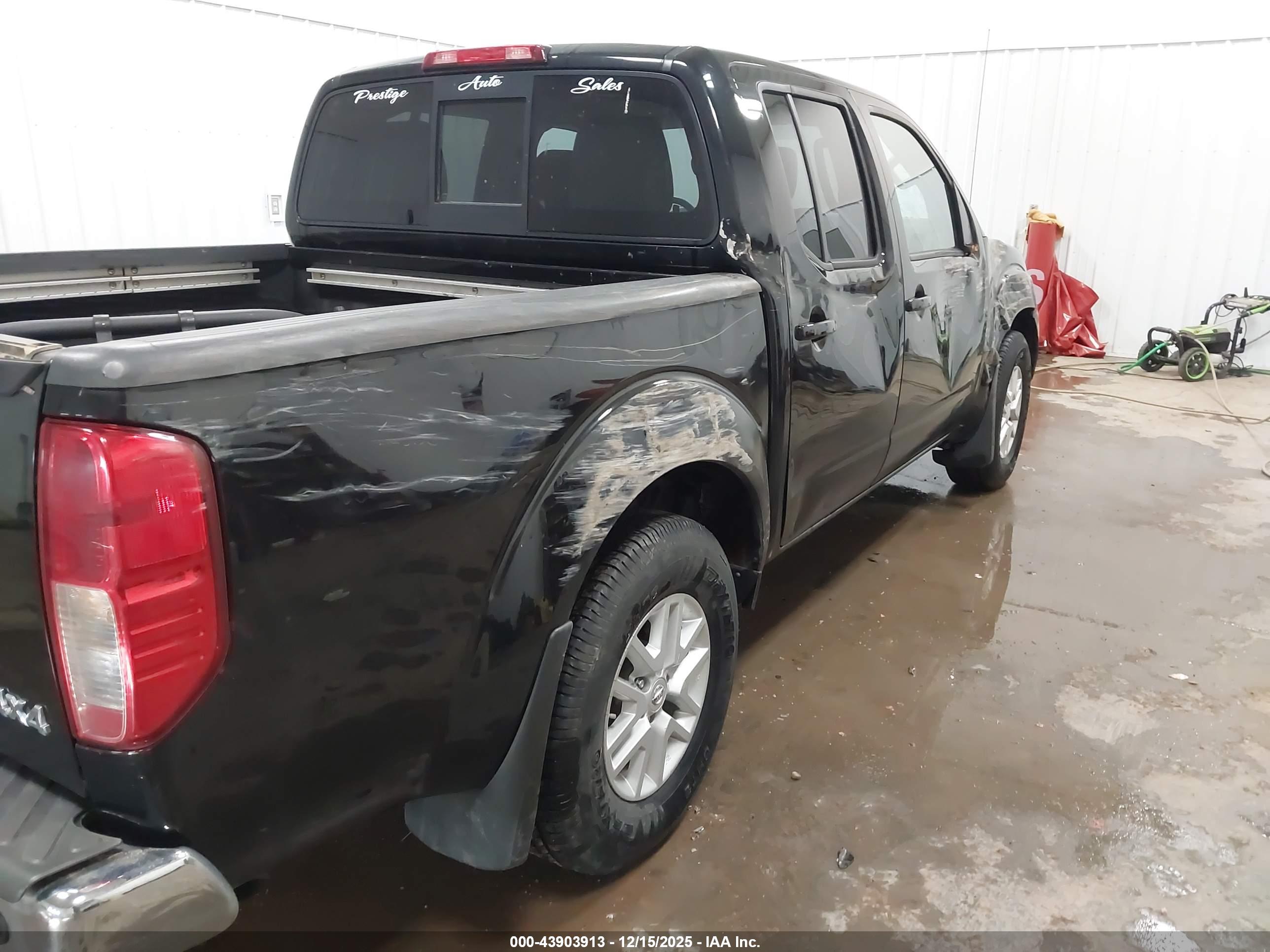 NISSAN FRONTIER image 6
