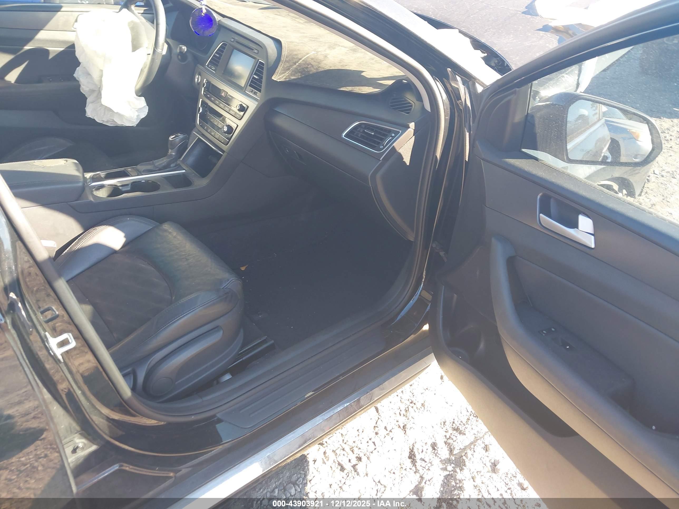 HYUNDAI SONATA image 5