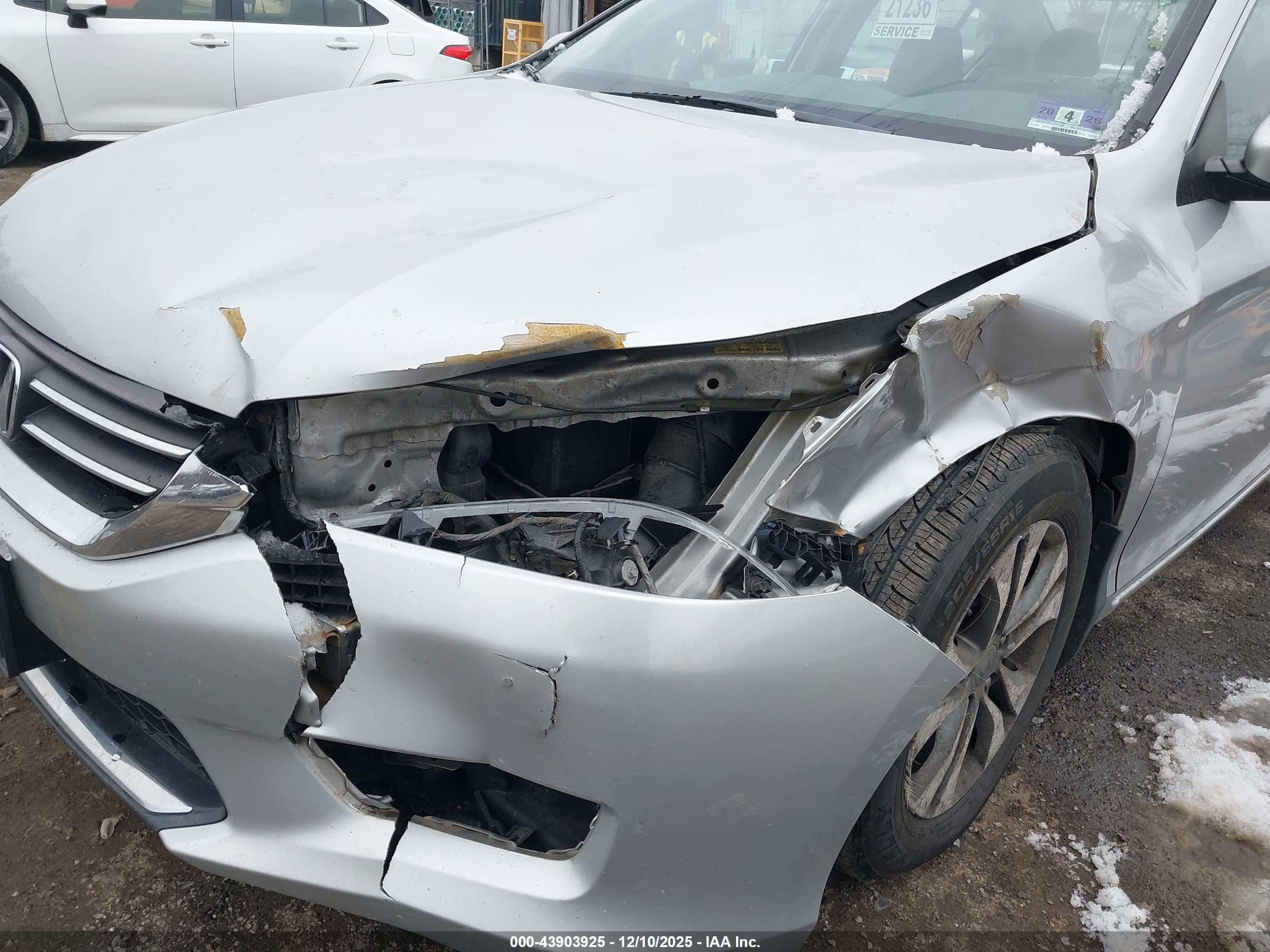 HONDA ACCORD image 6