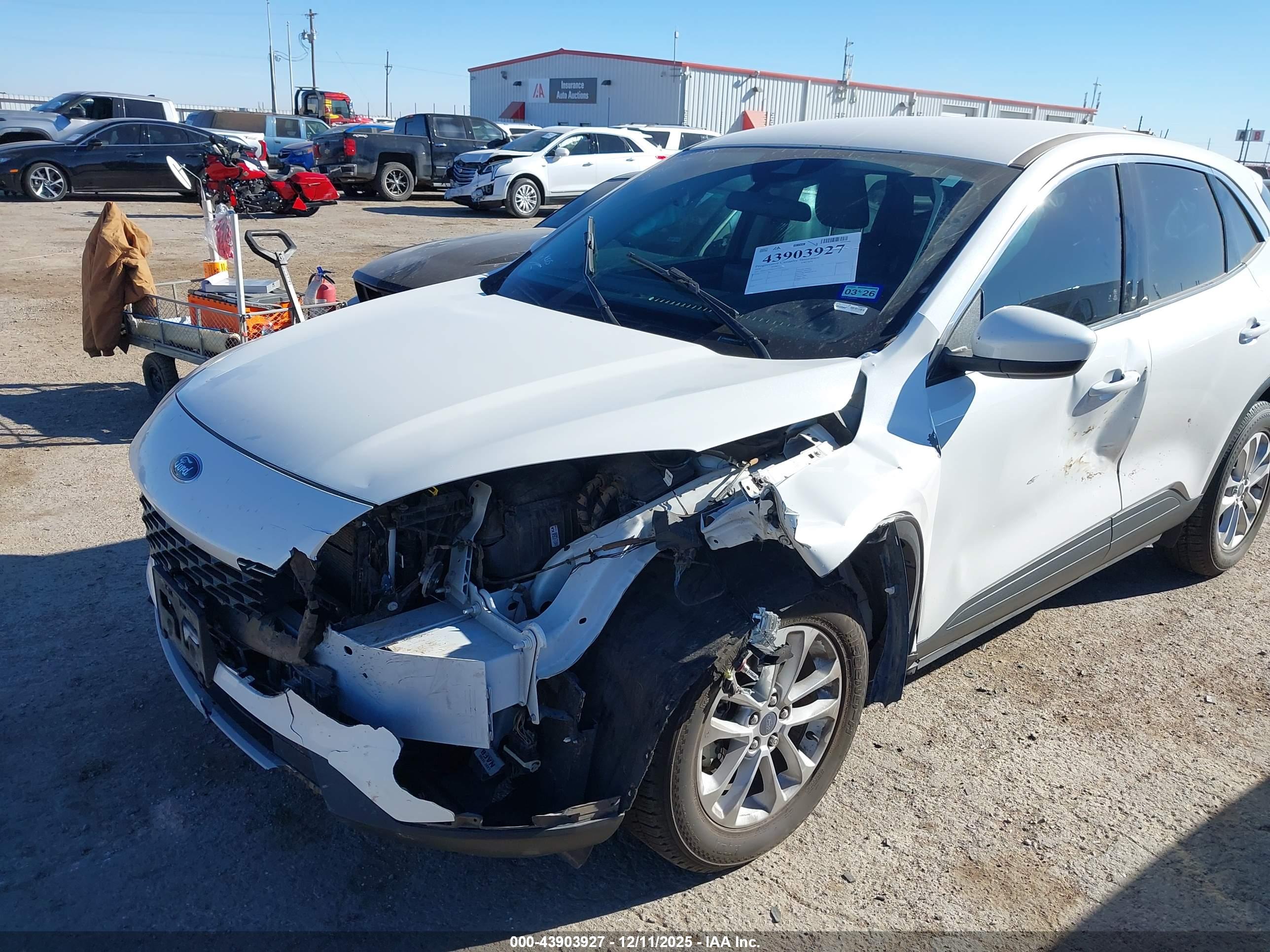 FORD ESCAPE image 6
