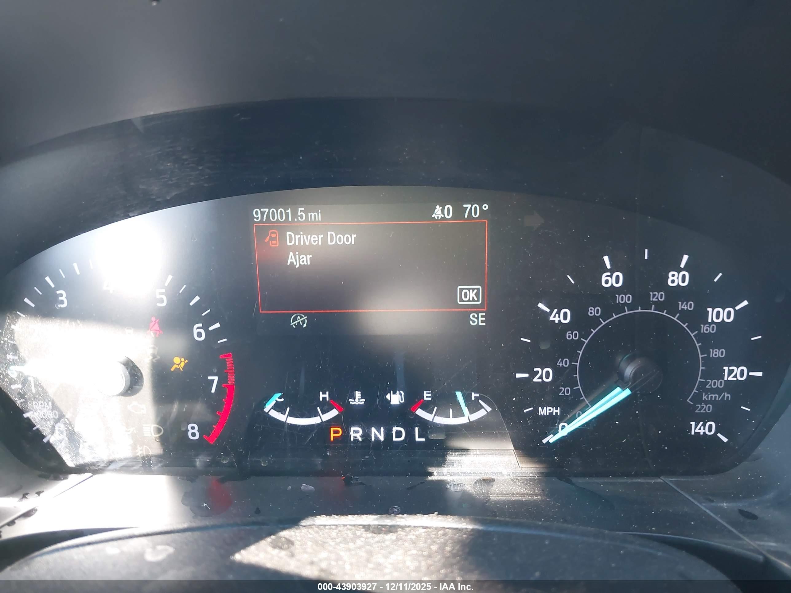 FORD ESCAPE image 7