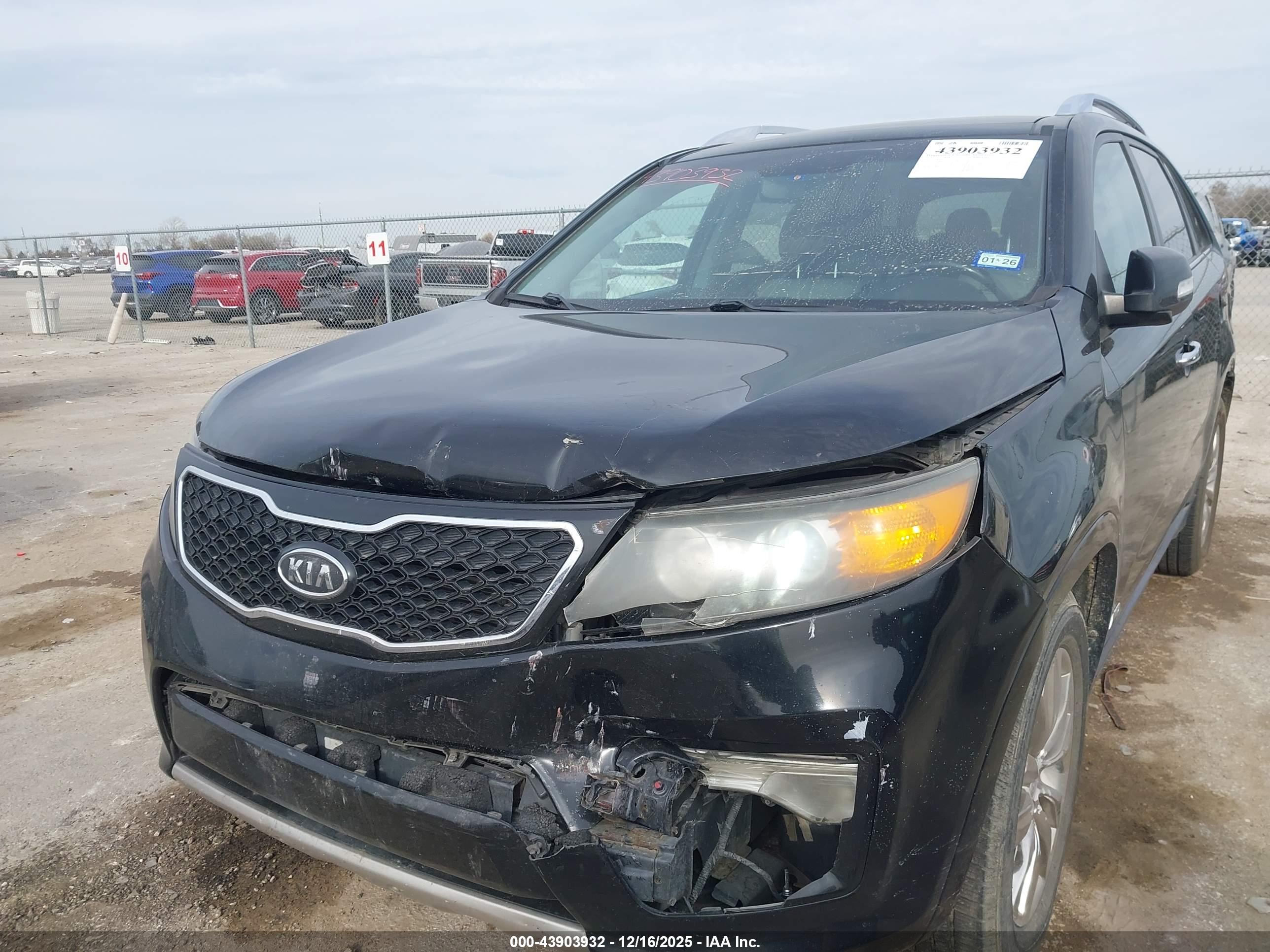 KIA SORENTO image 6