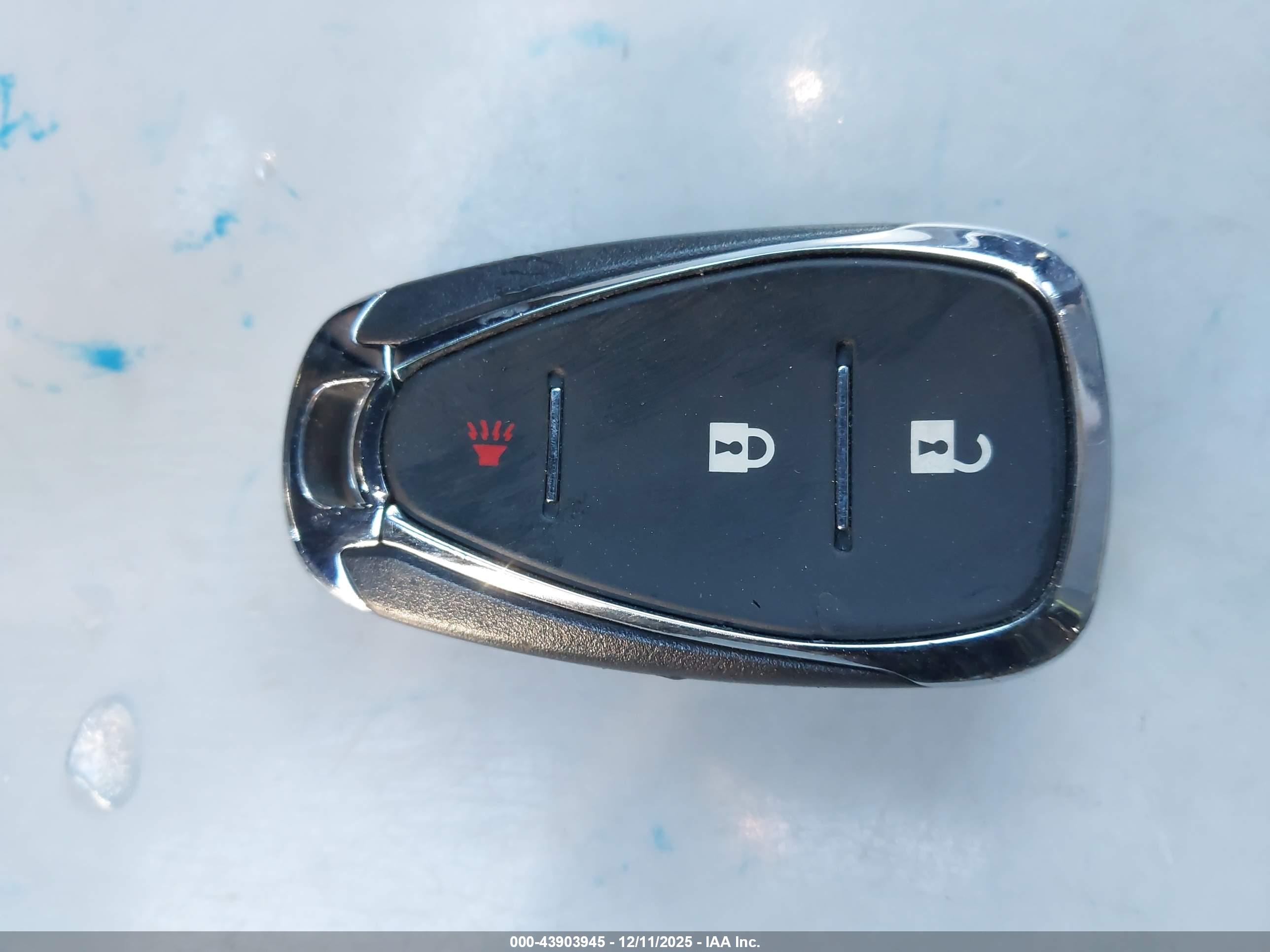 CHEVROLET EQUINOX image 11