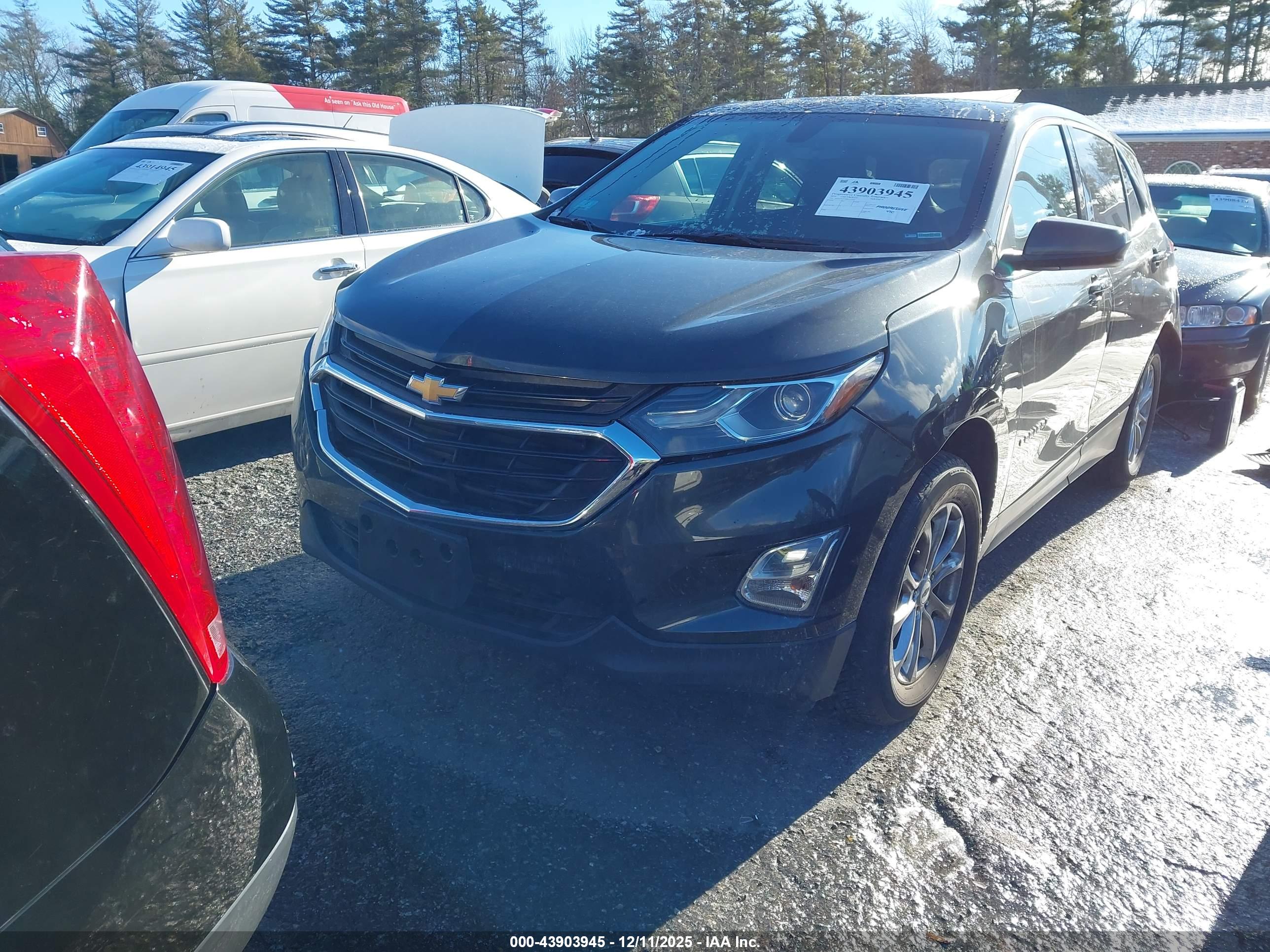 CHEVROLET EQUINOX image 2