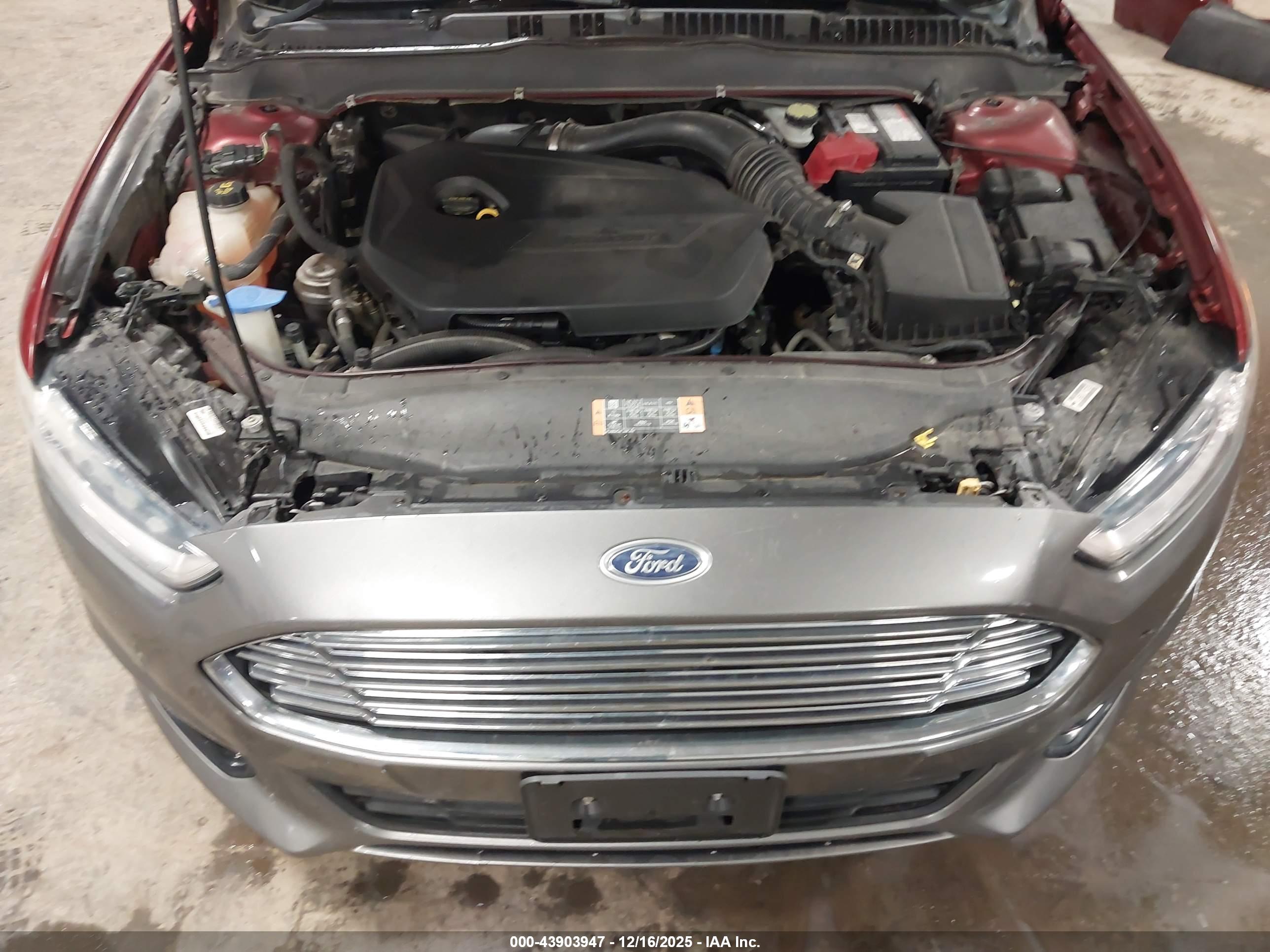 FORD FUSION image 10