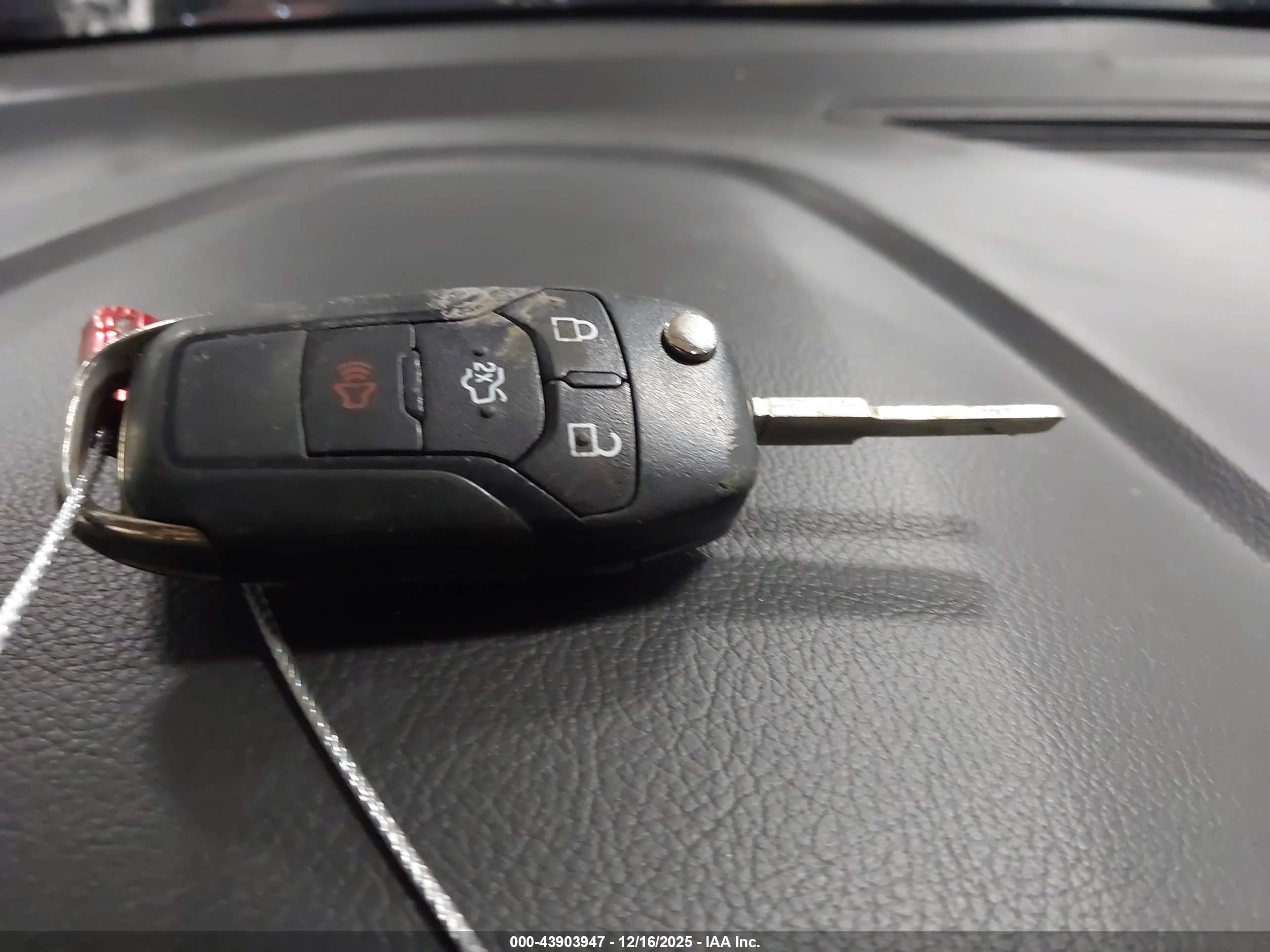 FORD FUSION image 11