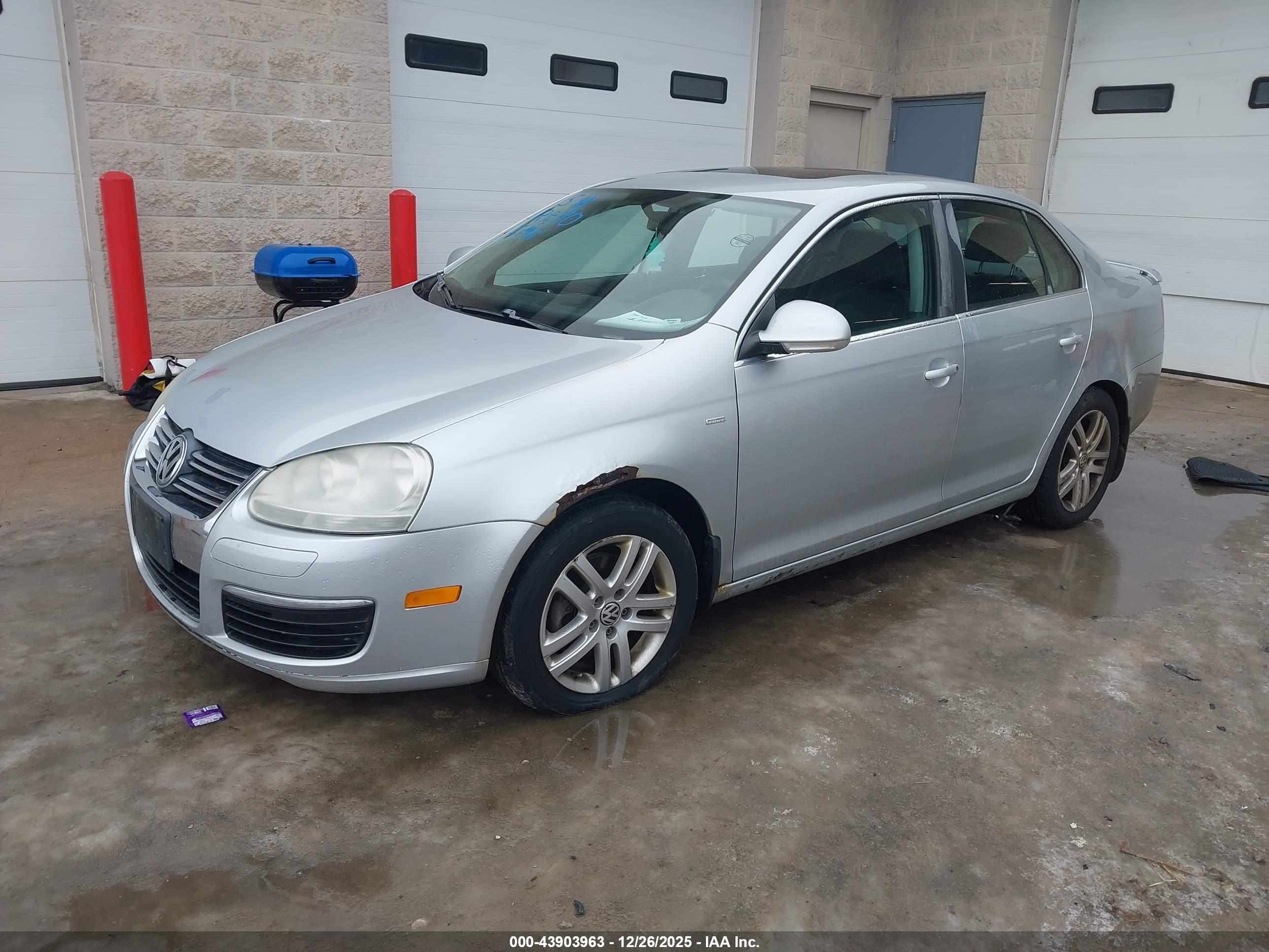 VOLKSWAGEN JETTA image 2