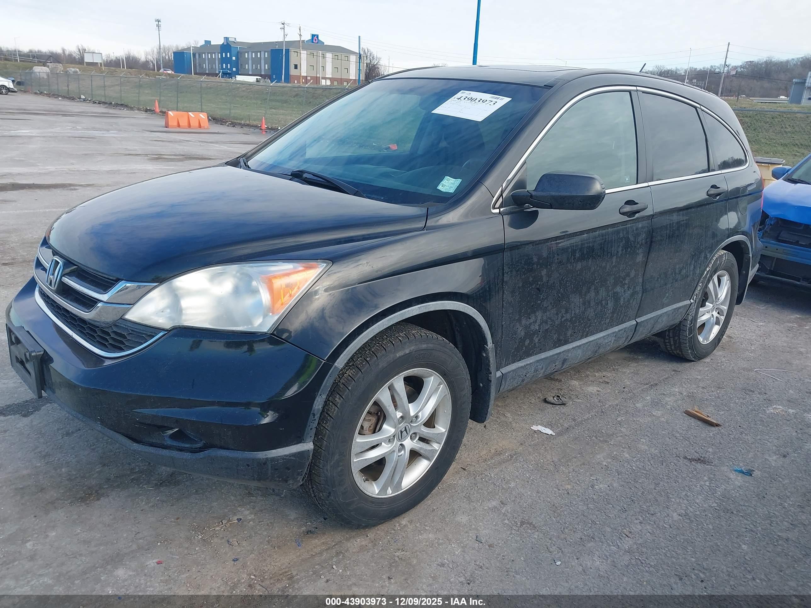 HONDA CR-V image 2