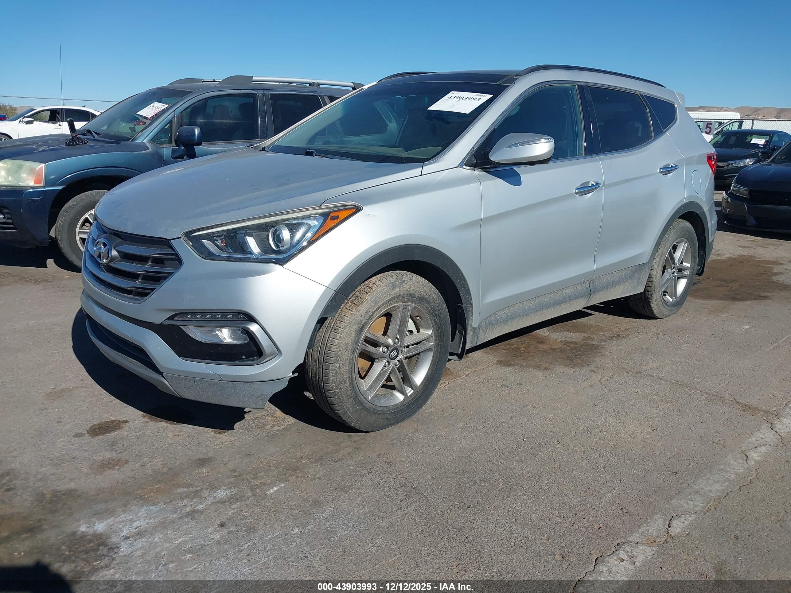 HYUNDAI SANTA image 2