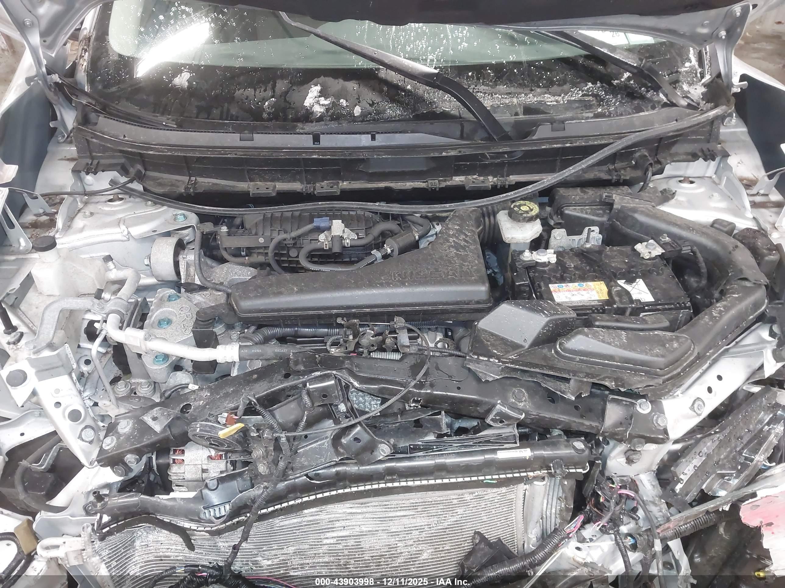 NISSAN ROGUE image 10